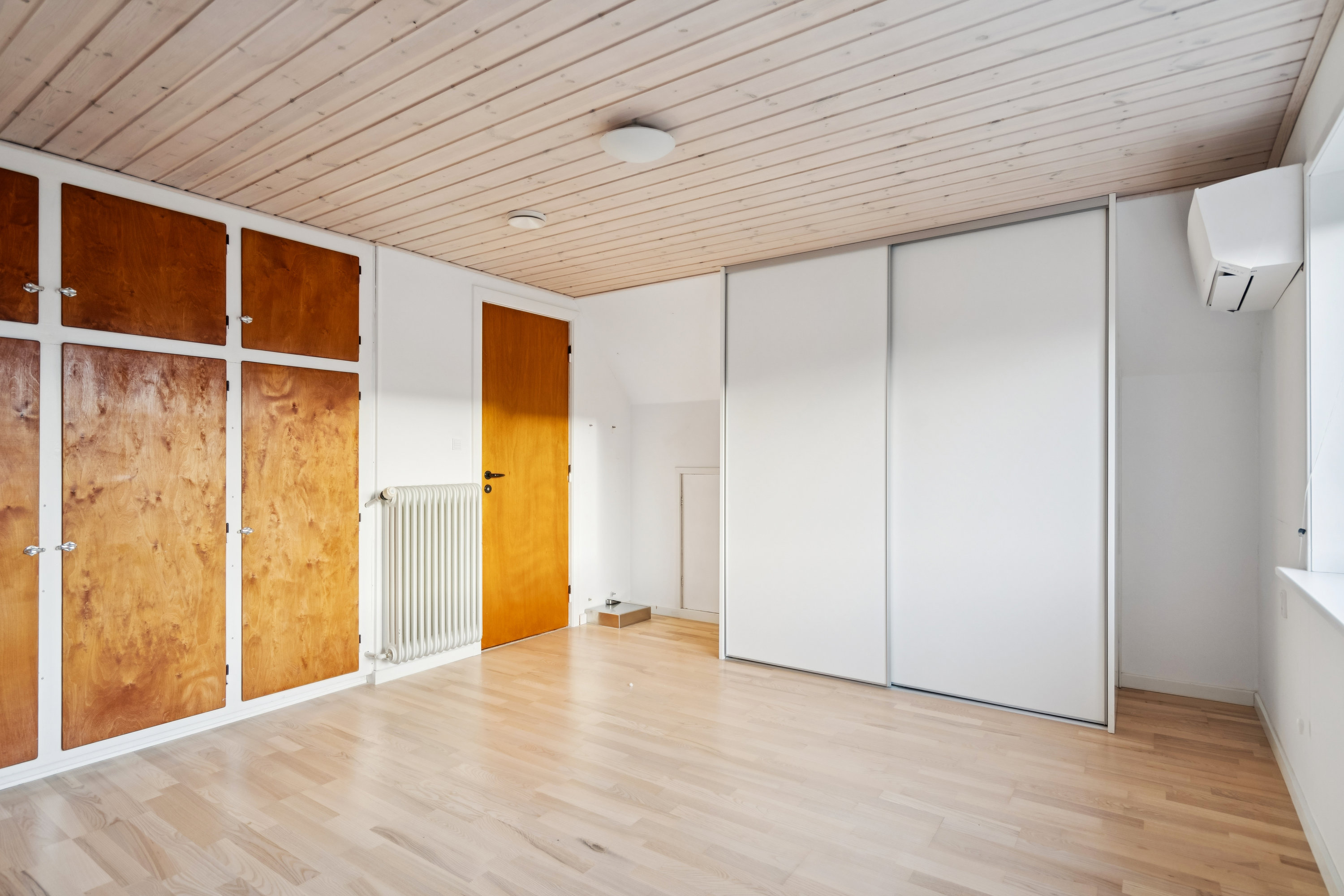 Fremhævet soveværelse billede i fuldskærmstilstand. Billede af Uggerbyvej 16, Åbyen, 9850 Hirtshals