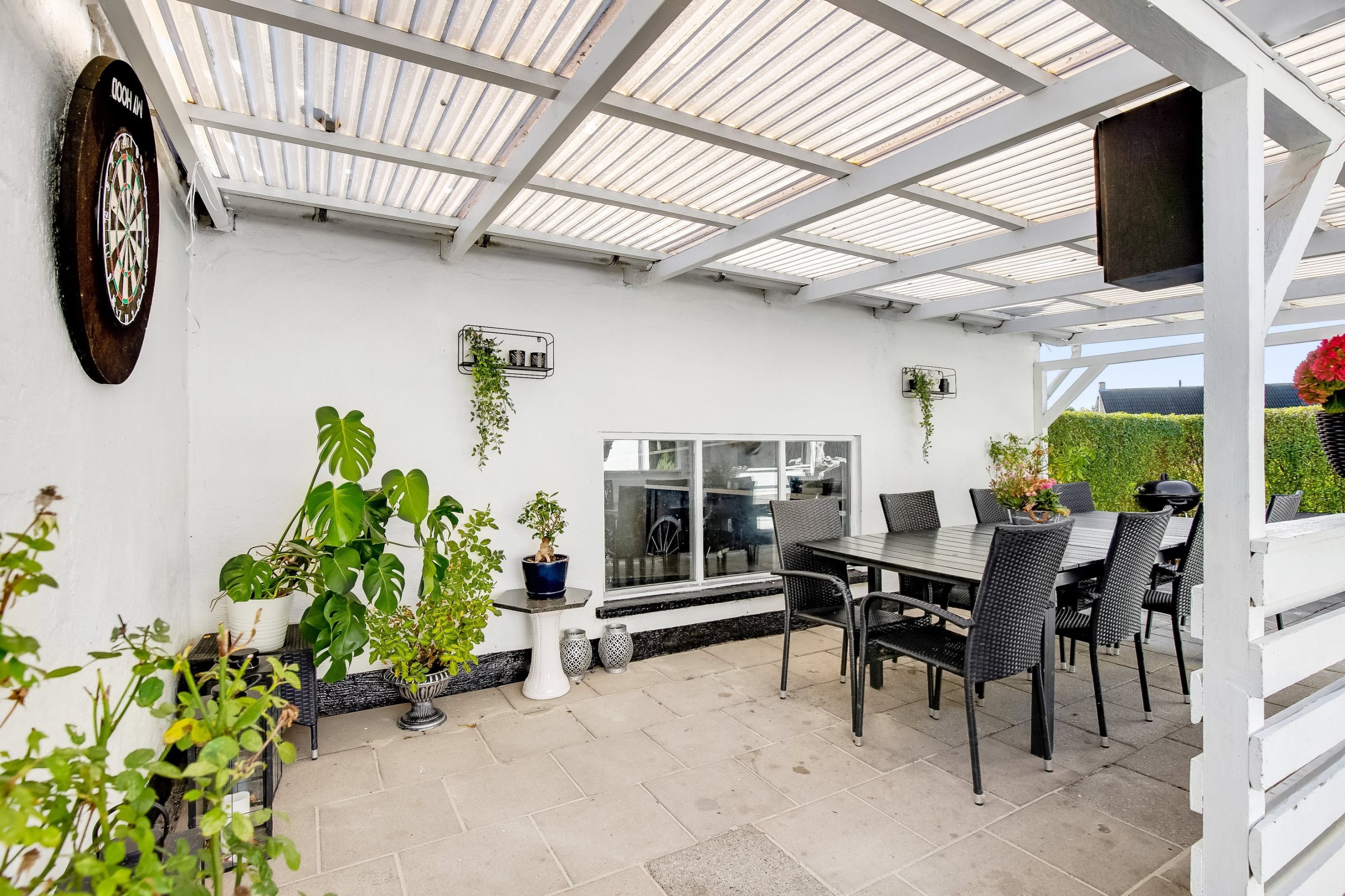 Fremhævet terrasse billede i fuldskærmstilstand. Billede af Vejstruprød Landevej 20, 6093 Sjølund