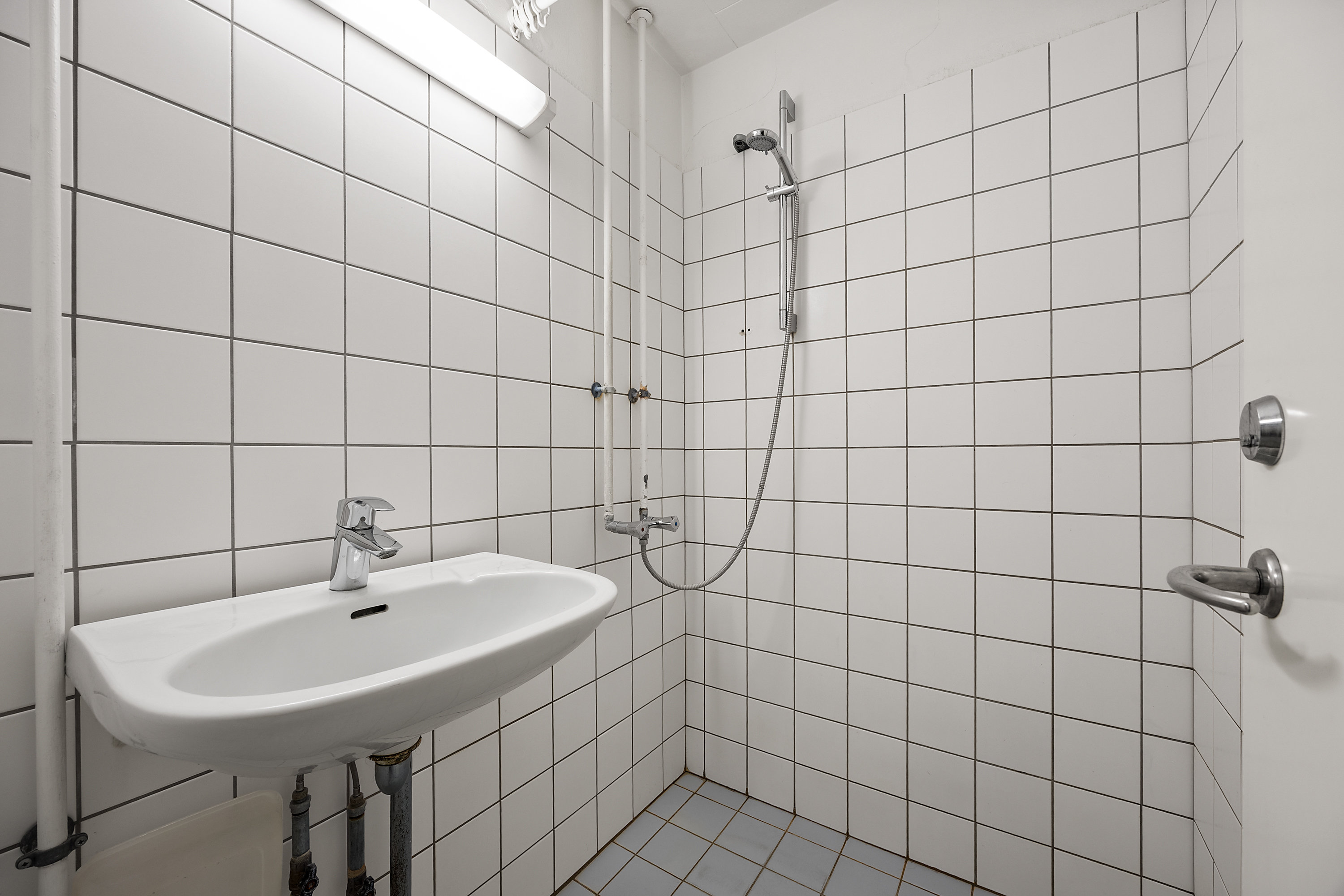 Fremhævet toilet billede i fuldskærmstilstand. Billede af Rantzausgade 11, 2. 1., 2200 København N