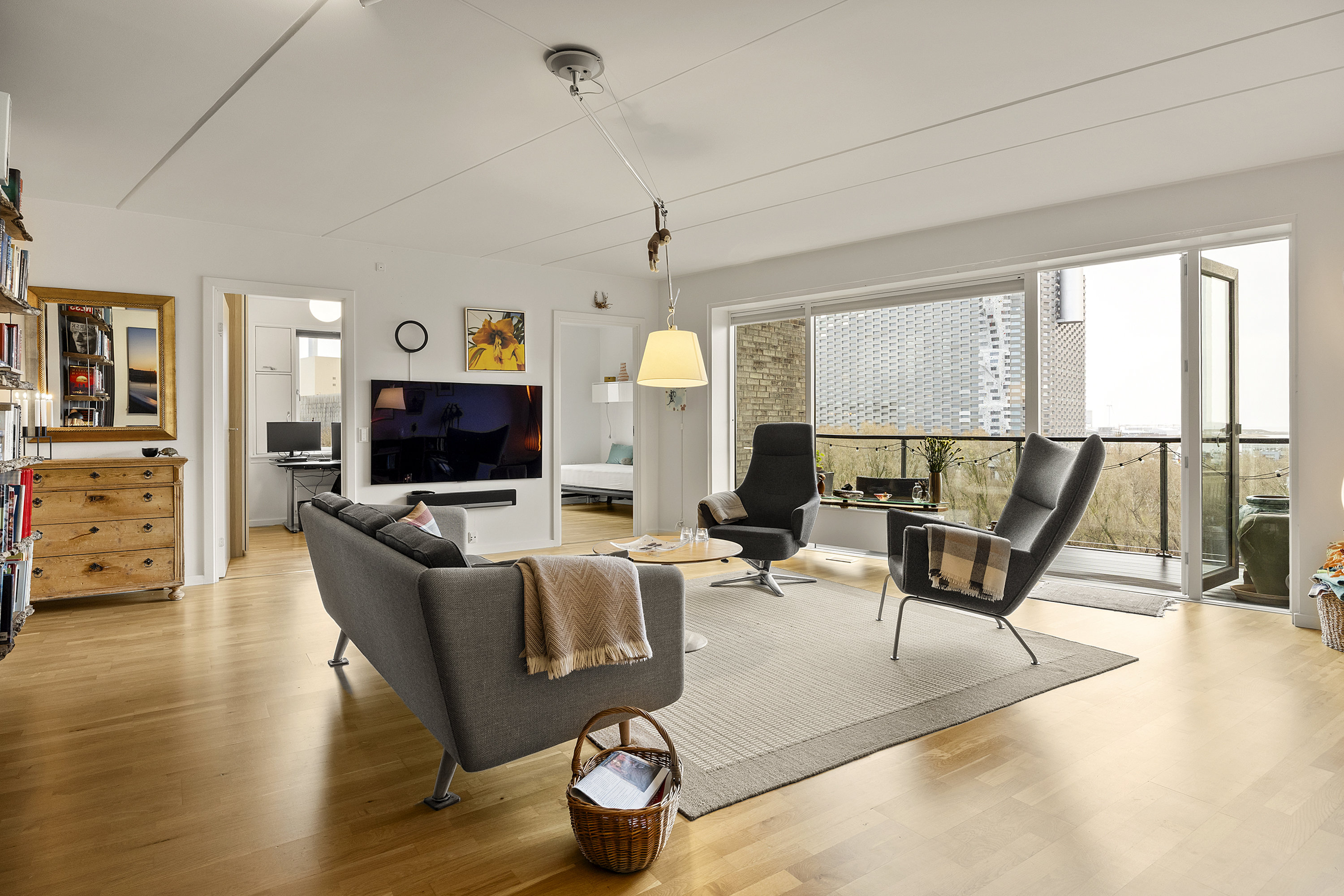 Fremhævet stue billede i fuldskærmstilstand. Billede af Margretheholmsvej 64, 6. tv., 1432 København K