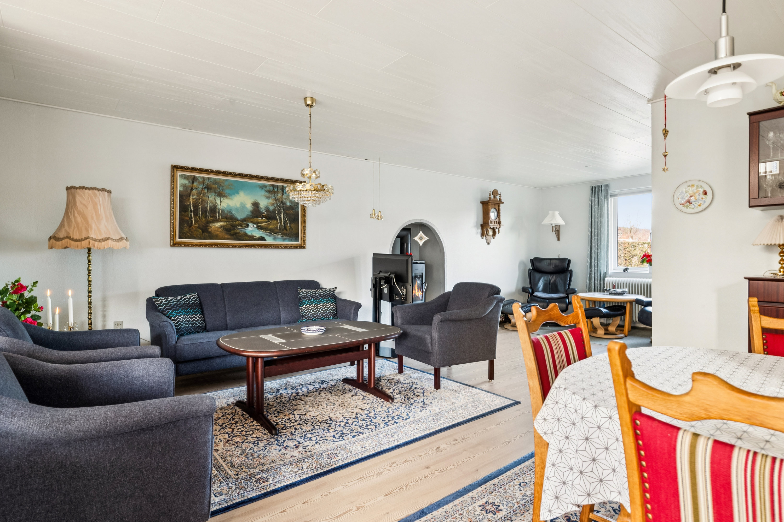 Fremhævet stue billede i fuldskærmstilstand. Billede af Ane Kathrinesvej 13, 9500 Hobro