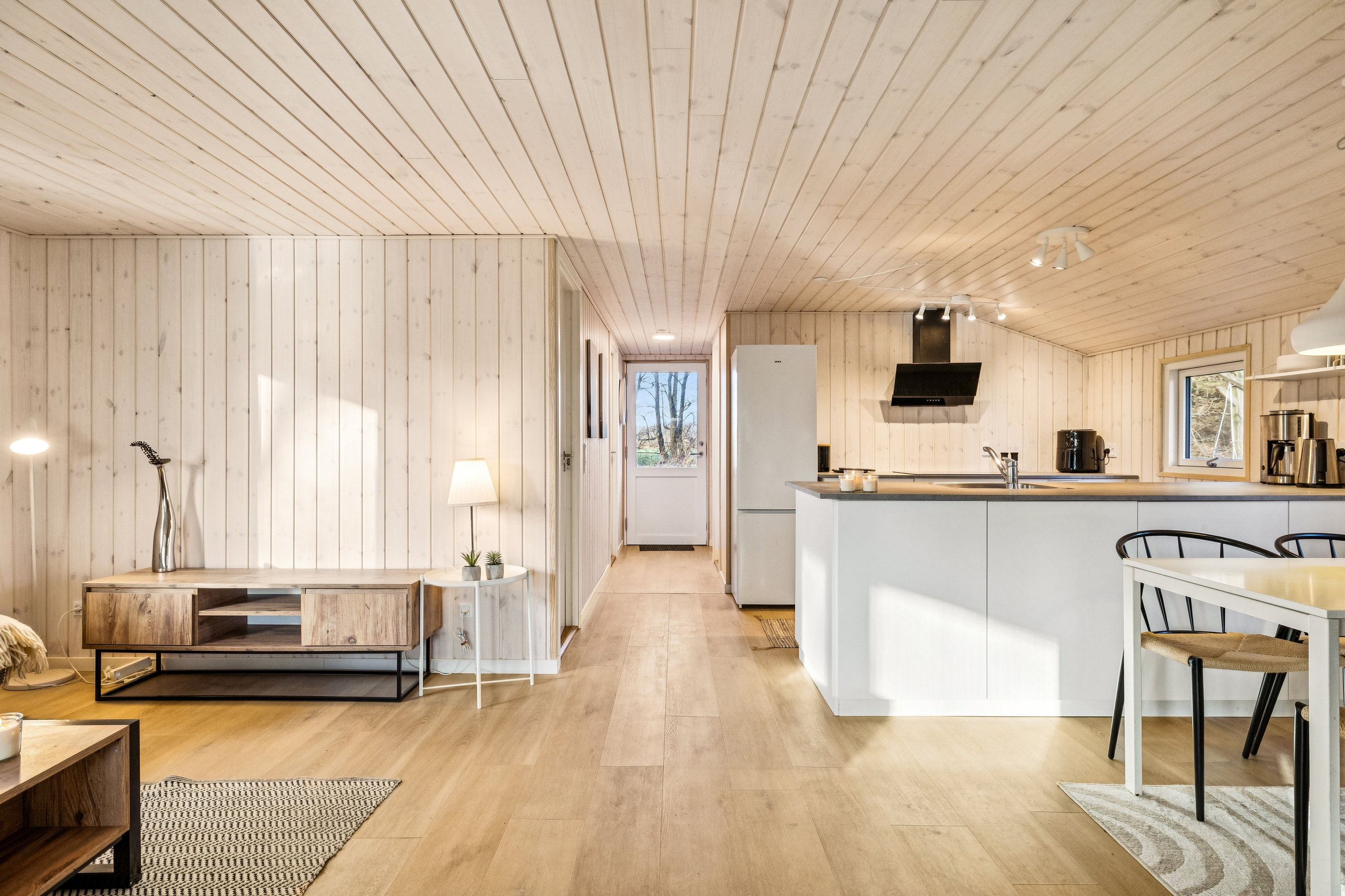 Fremhævet stue billede i fuldskærmstilstand. Billede af Hybenvej 50, Egense, 9280 Storvorde