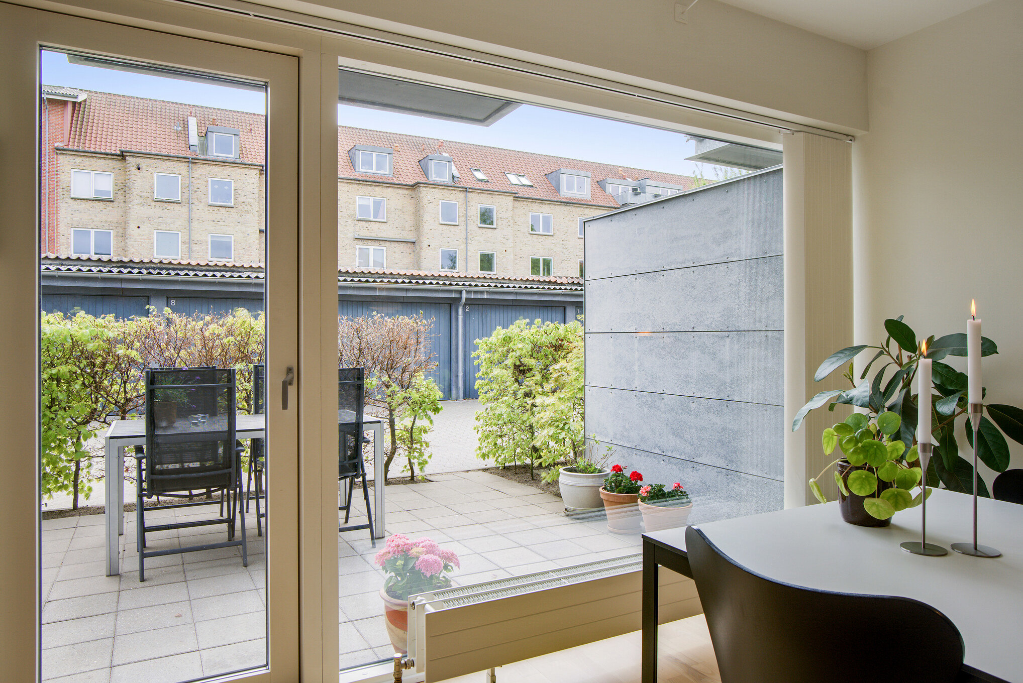 Fremhævet køkken-alrum billede i fuldskærmstilstand. Billede af Engtoftevej 31C, st.., 9000 Aalborg