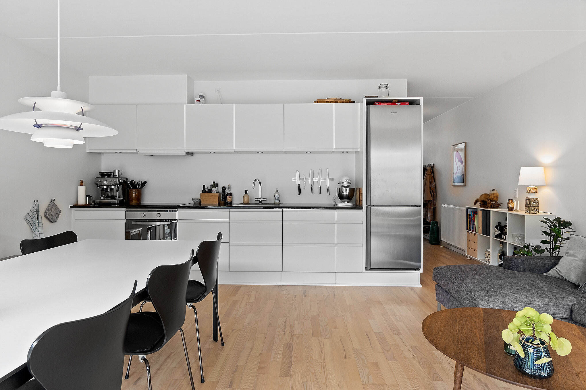 Miniaturebillede 2: køkken-alrum. Billede af Engtoftevej 31C, st.., 9000 Aalborg