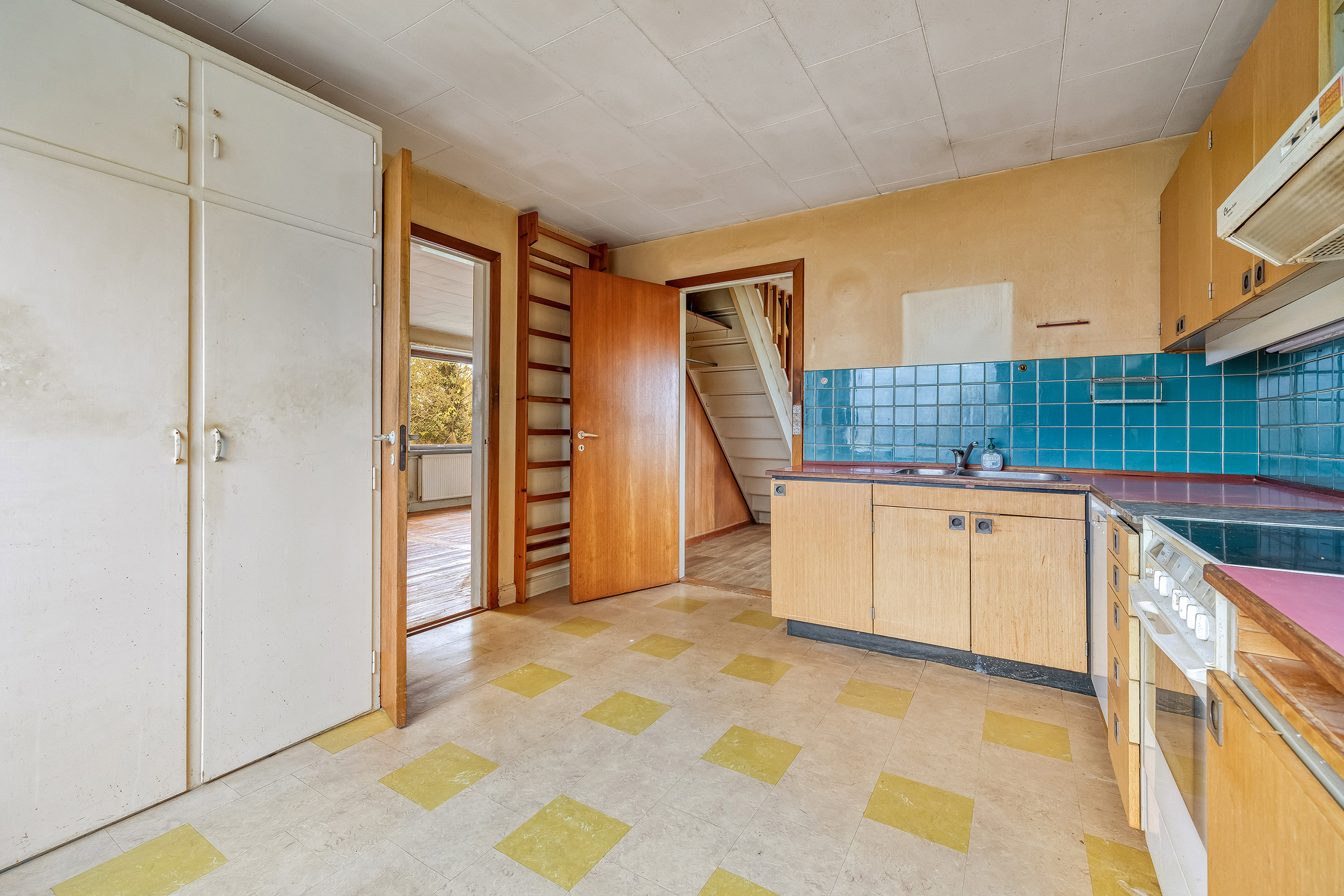 Fremhævet køkken billede i fuldskærmstilstand. Billede af Østre Alle 1B, 3250 Gilleleje