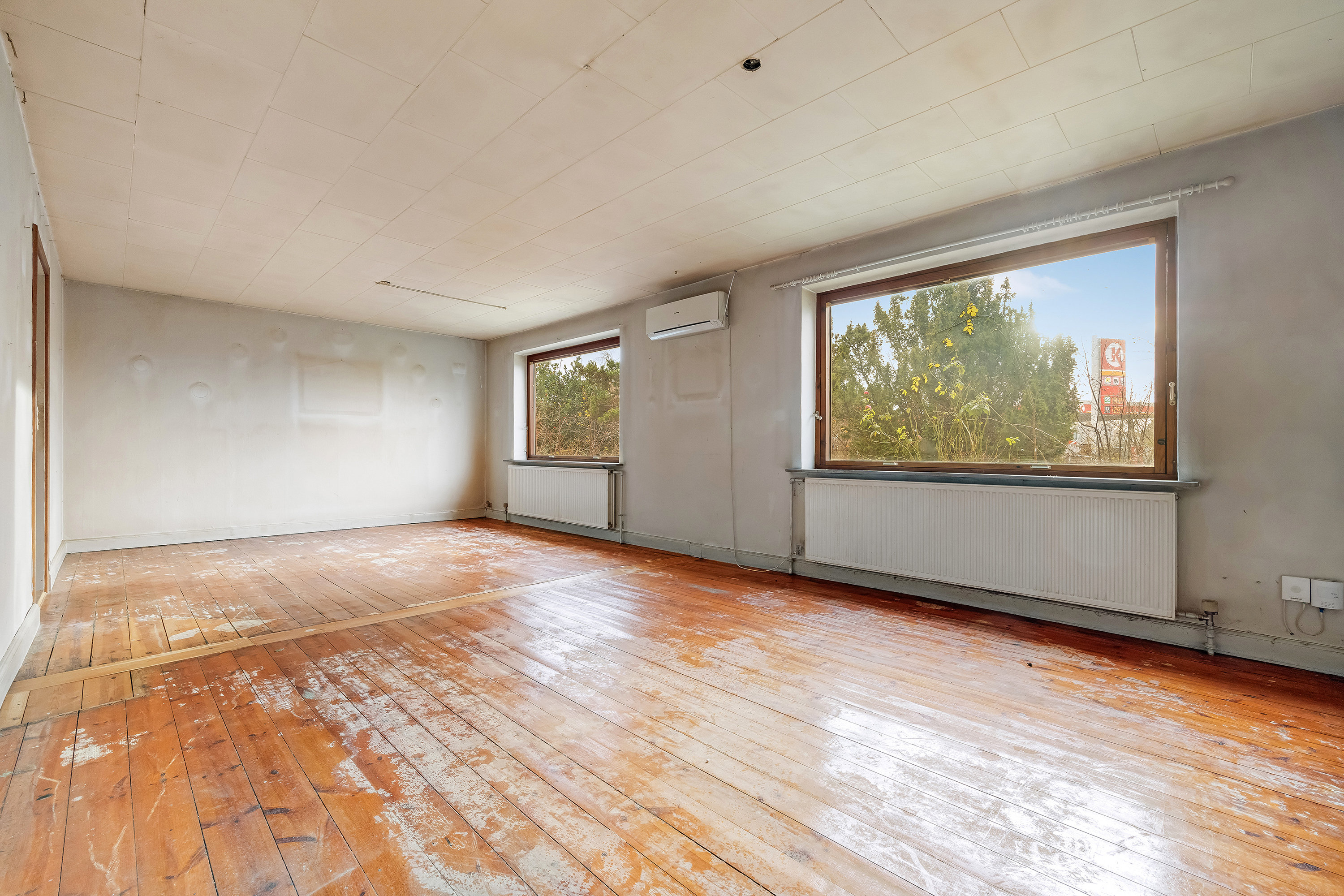 Fremhævet stue billede i fuldskærmstilstand. Billede af Østre Alle 1B, 3250 Gilleleje