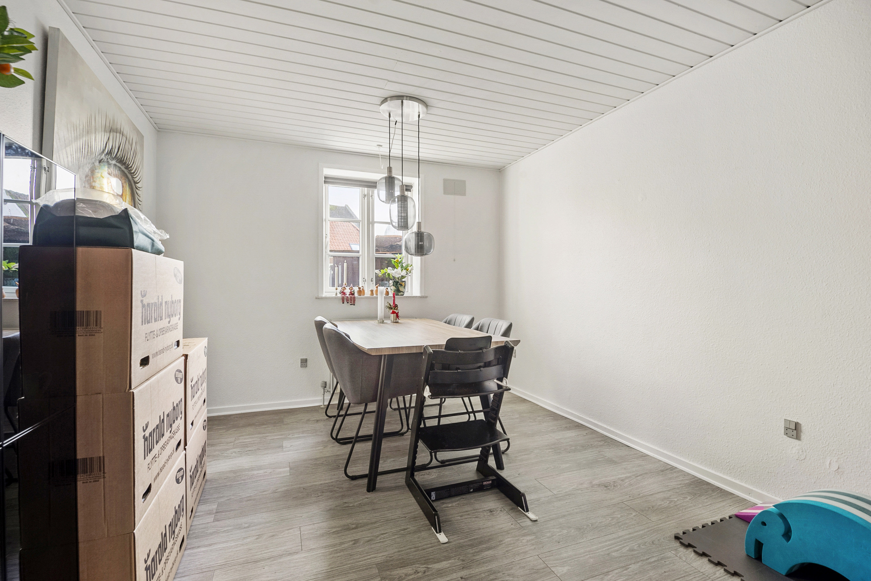 Fremhævet spisestue billede i fuldskærmstilstand. Billede af Nørrevold 50, 6800 Varde