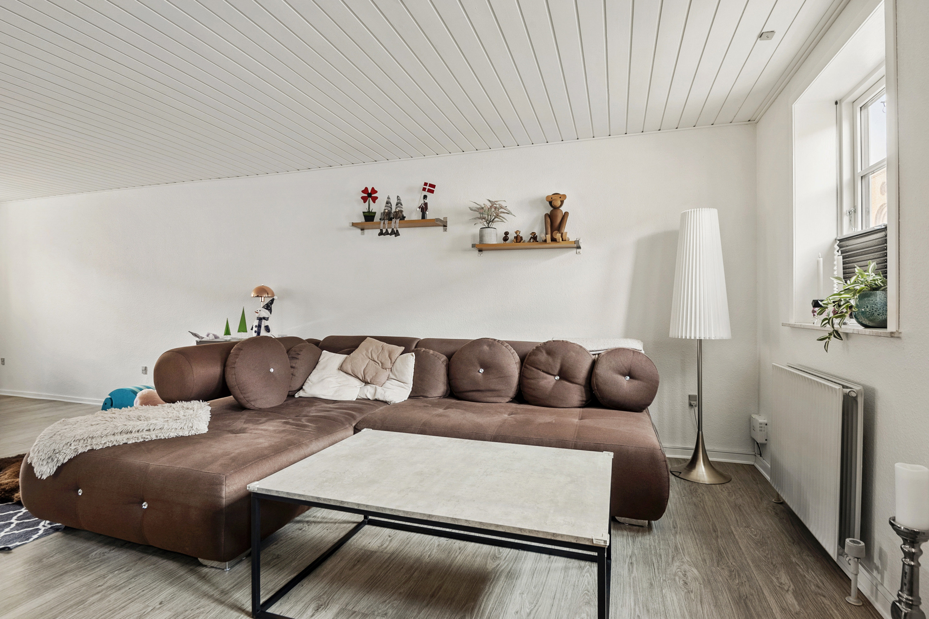 Fremhævet stue billede i fuldskærmstilstand. Billede af Nørrevold 50, 6800 Varde