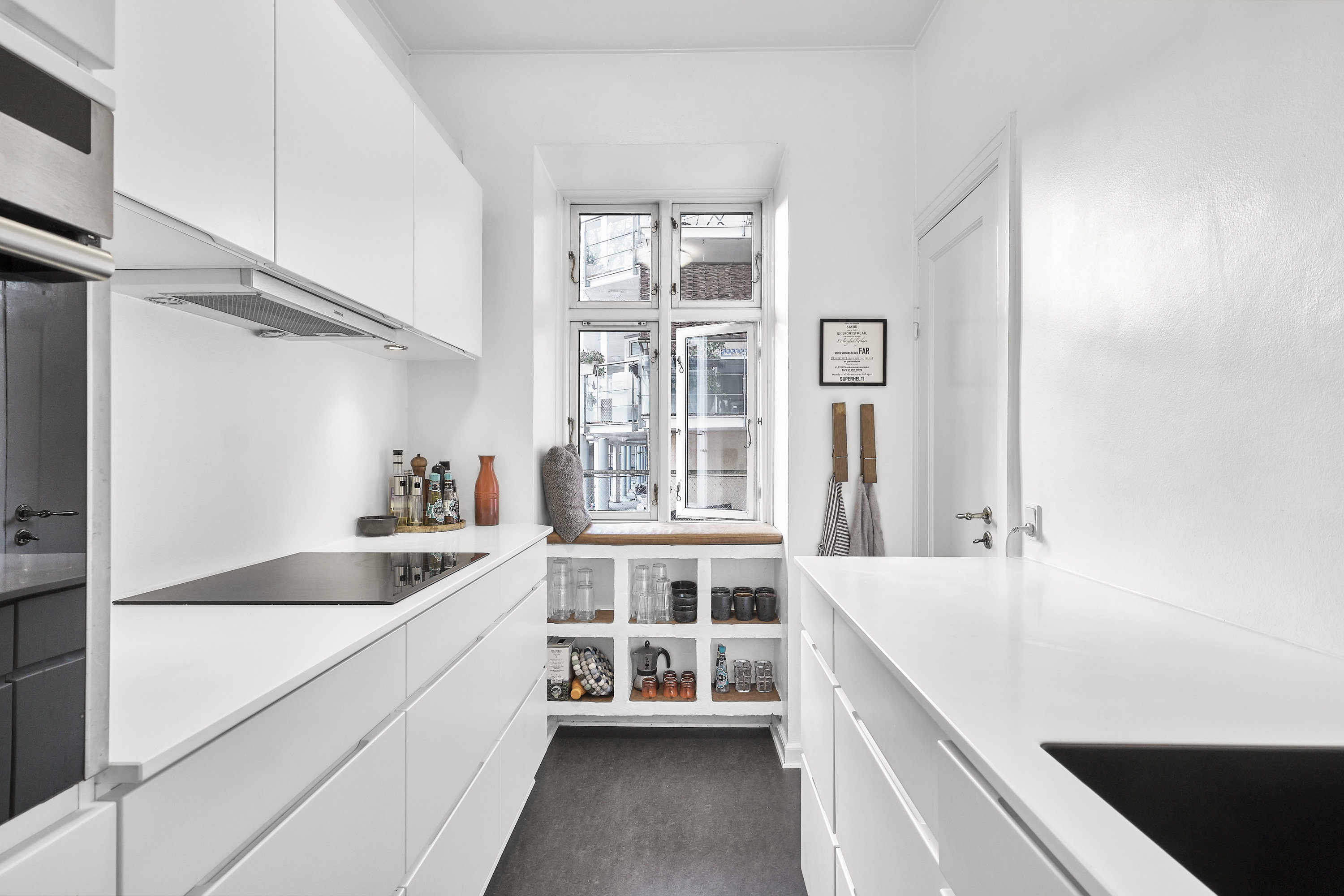 Fremhævet køkken billede i fuldskærmstilstand. Billede af Carl Bertelsens Gade 1, st.. tv., 8000 Aarhus C