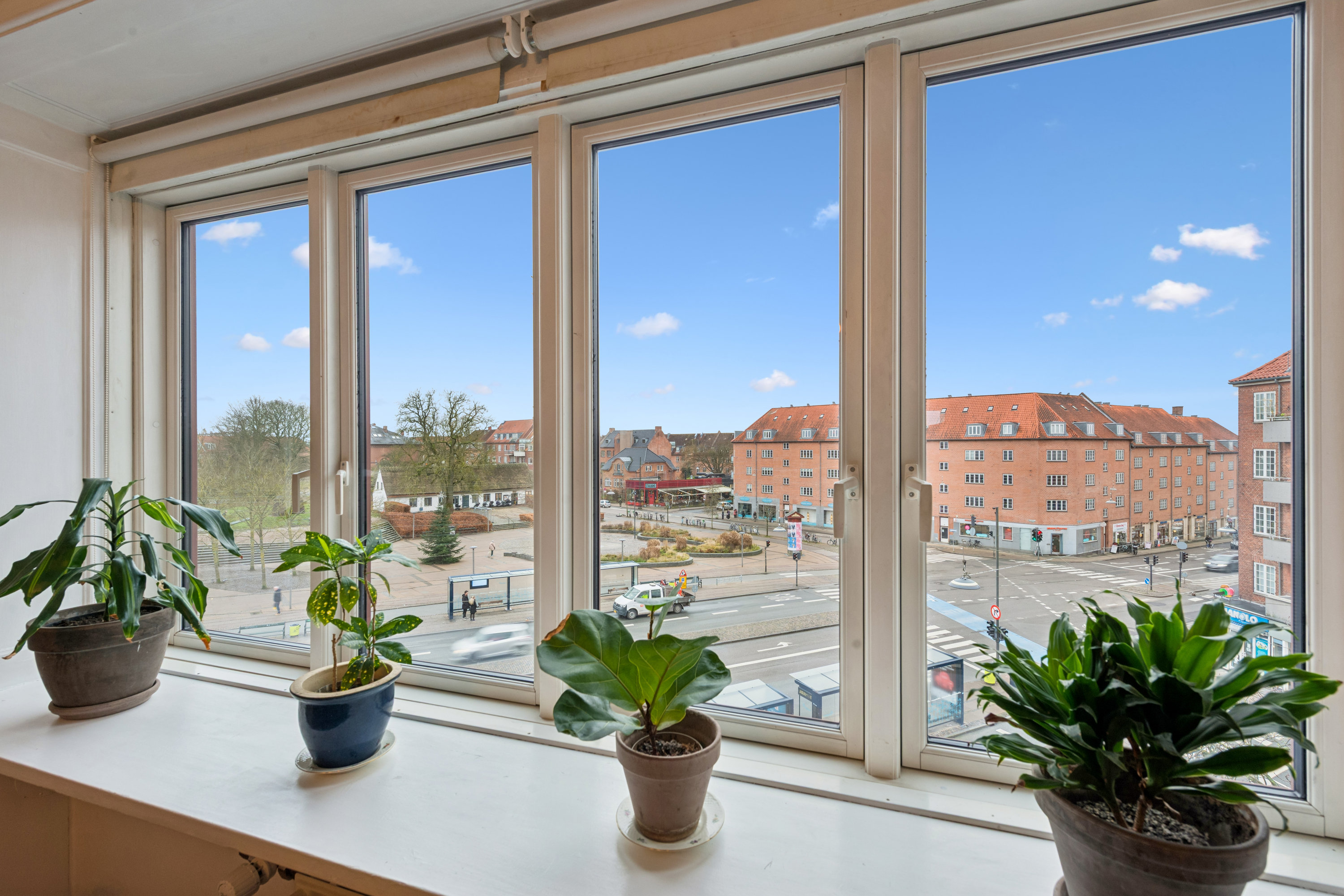 Fremhævet altan billede i fuldskærmstilstand. Billede af Brønshøj Kirkevej 4, 3. th., 2700 Brønshøj