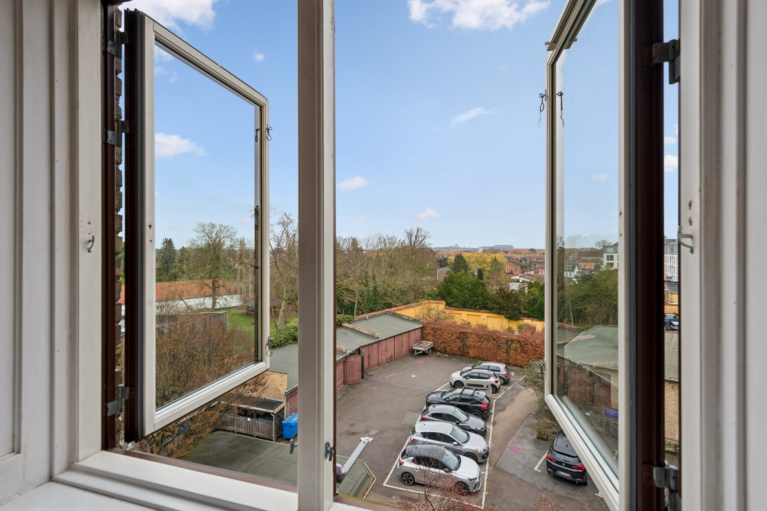 Fremhævet altan billede i fuldskærmstilstand. Billede af Brønshøj Kirkevej 4, 3. th., 2700 Brønshøj