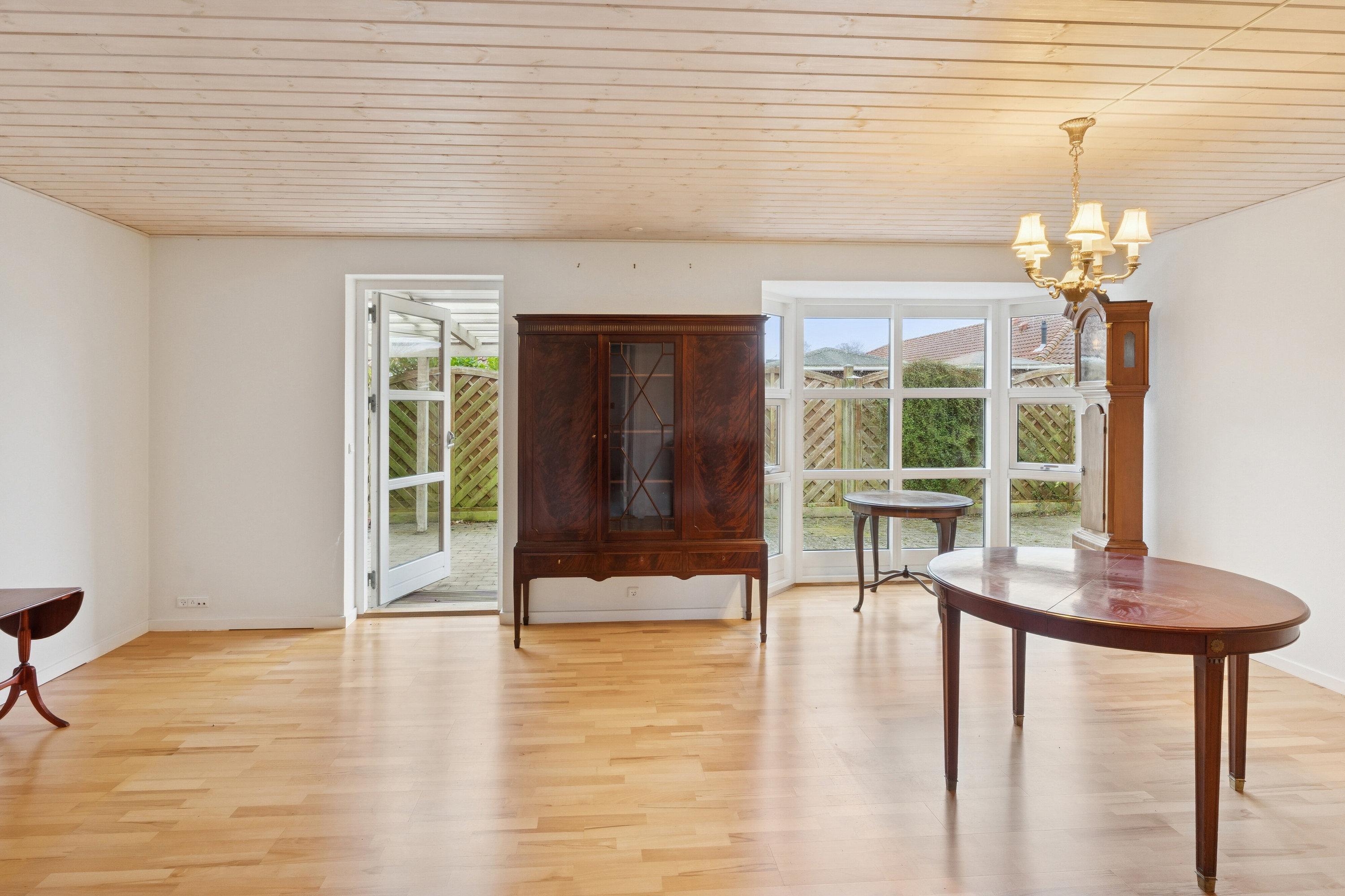 Fremhævet stue billede i fuldskærmstilstand. Billede af Rosengården 19, 4653 Karise