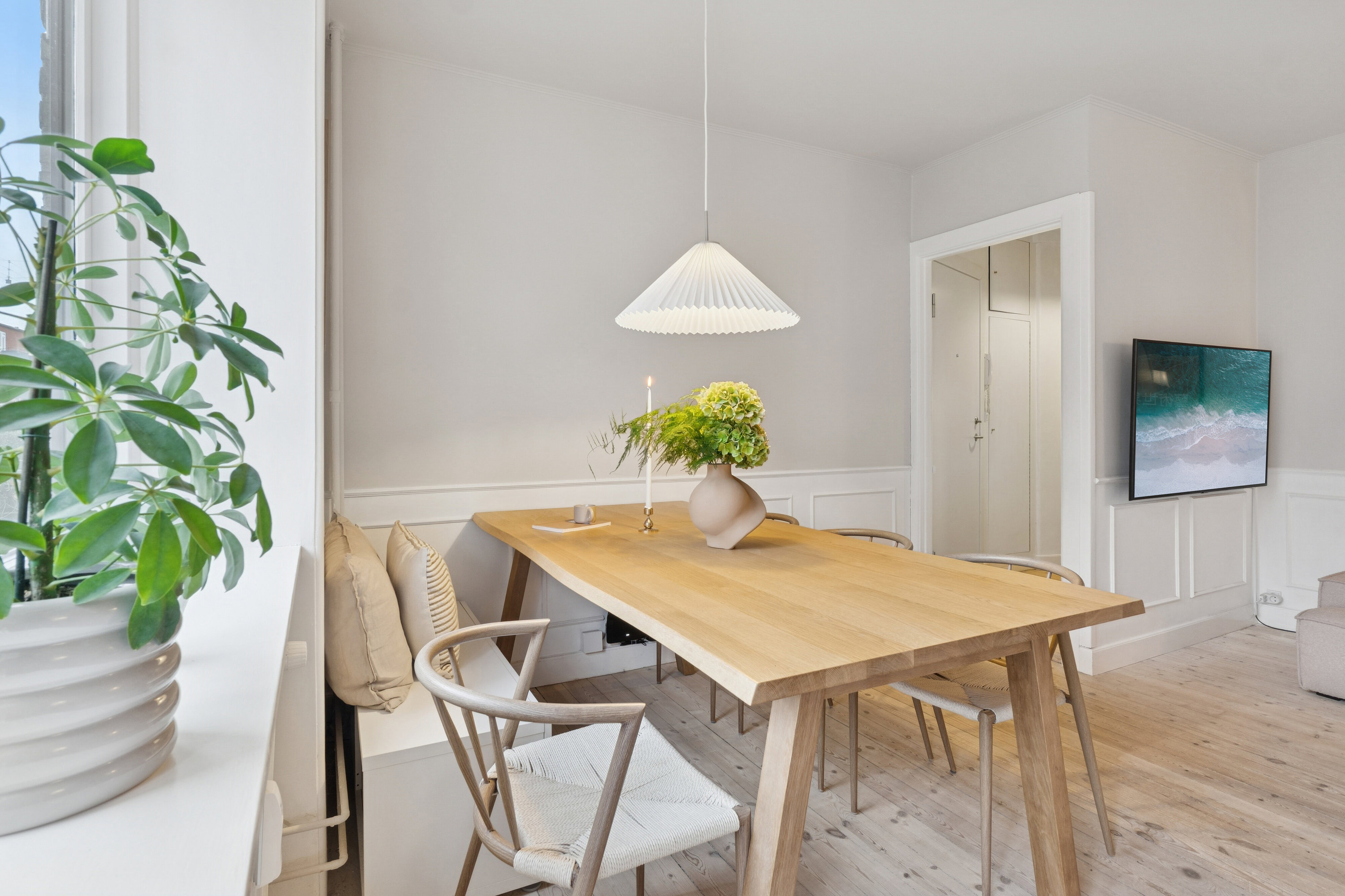 Fremhævet spisestue billede i fuldskærmstilstand. Billede af Händelsvej 10, st.. th., 2450 København SV