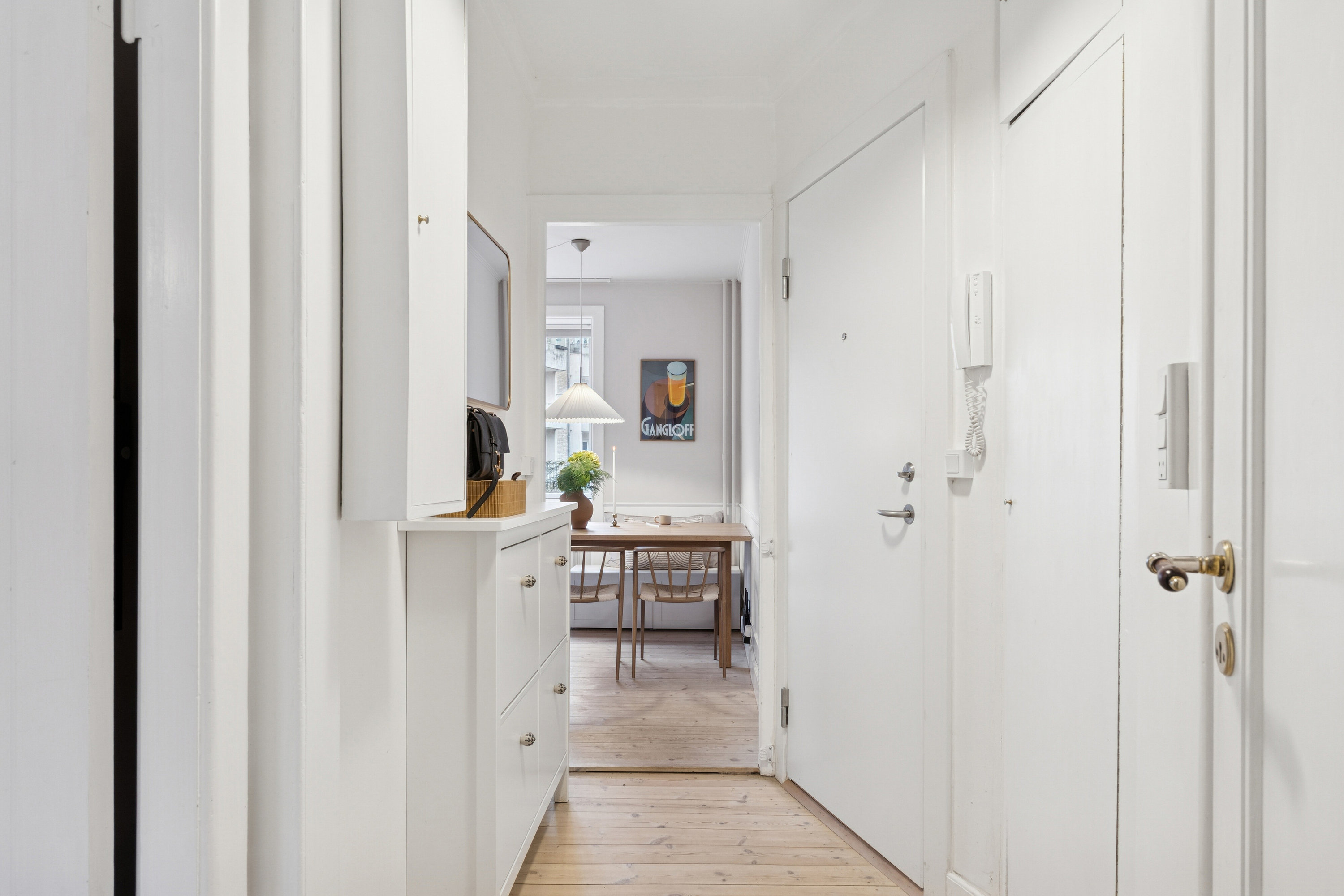 Fremhævet gang billede i fuldskærmstilstand. Billede af Händelsvej 10, st.. th., 2450 København SV