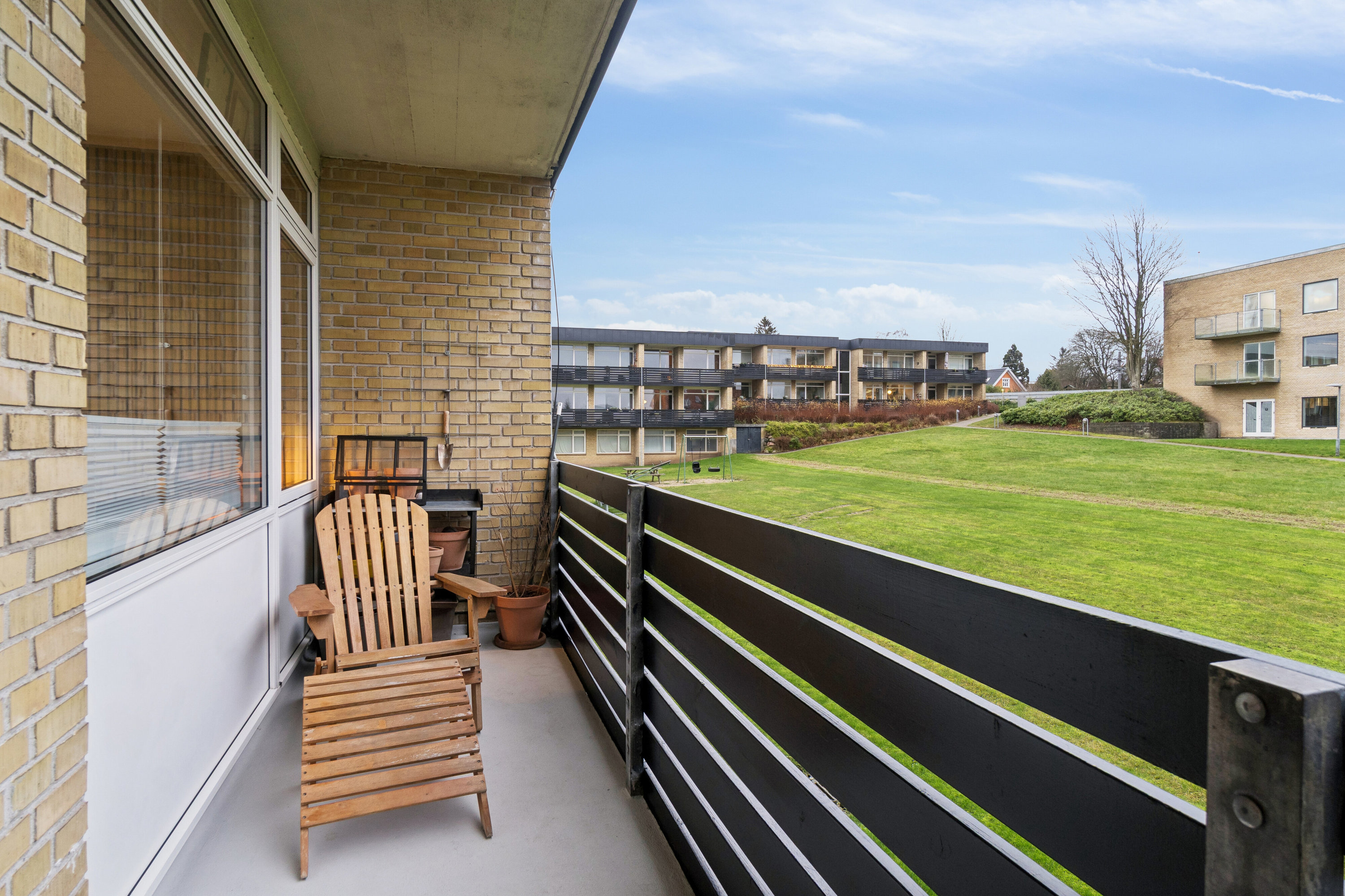 Fremhævet udsigt fra altan billede i fuldskærmstilstand. Billede af Kongsgårdsvej 20, st.. 4., 8260 Viby J