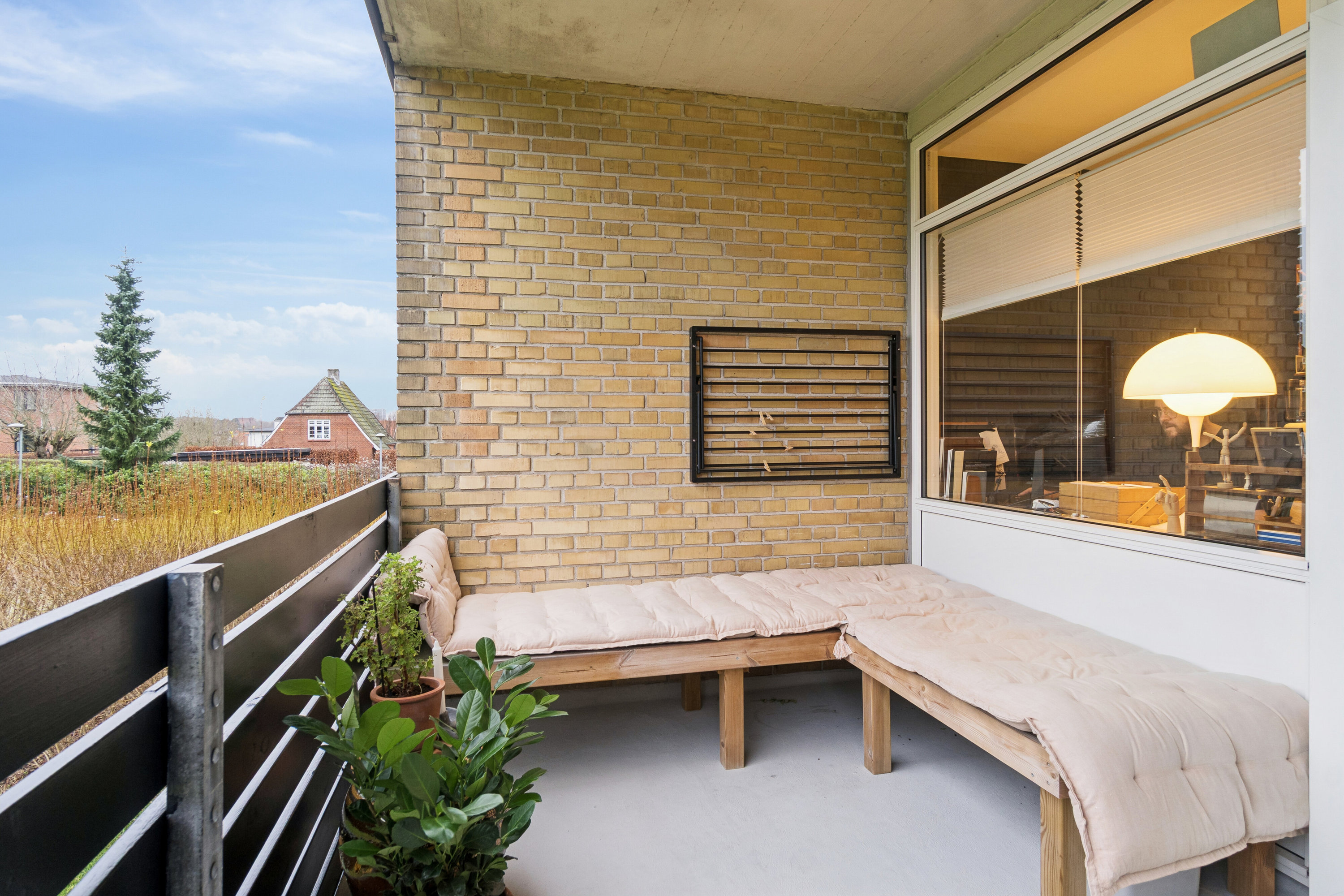 Fremhævet altan billede i fuldskærmstilstand. Billede af Kongsgårdsvej 20, st.. 4., 8260 Viby J