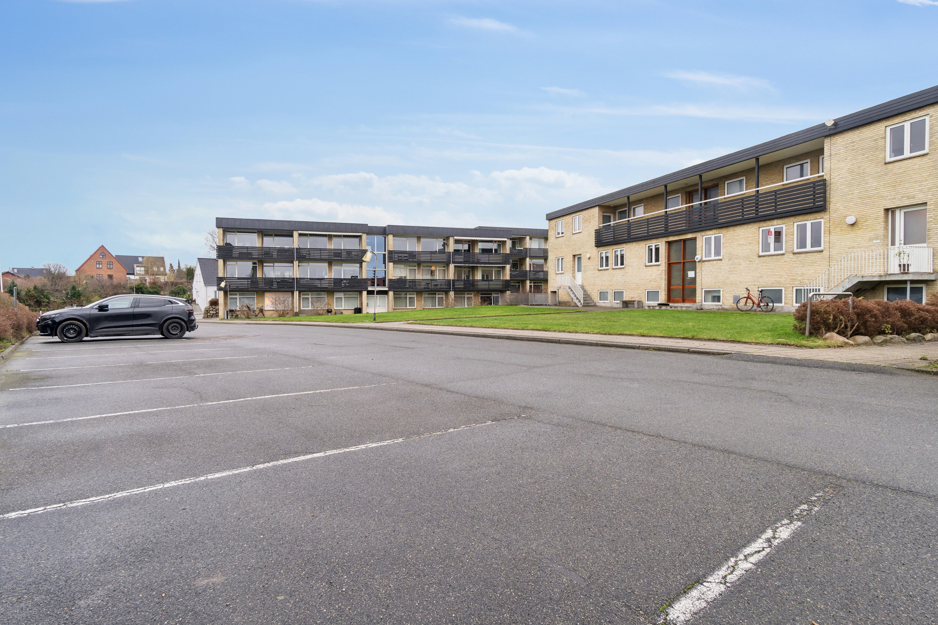 Fremhævet hovedejendom billede i fuldskærmstilstand. Billede af Kongsgårdsvej 20, st.. 4., 8260 Viby J