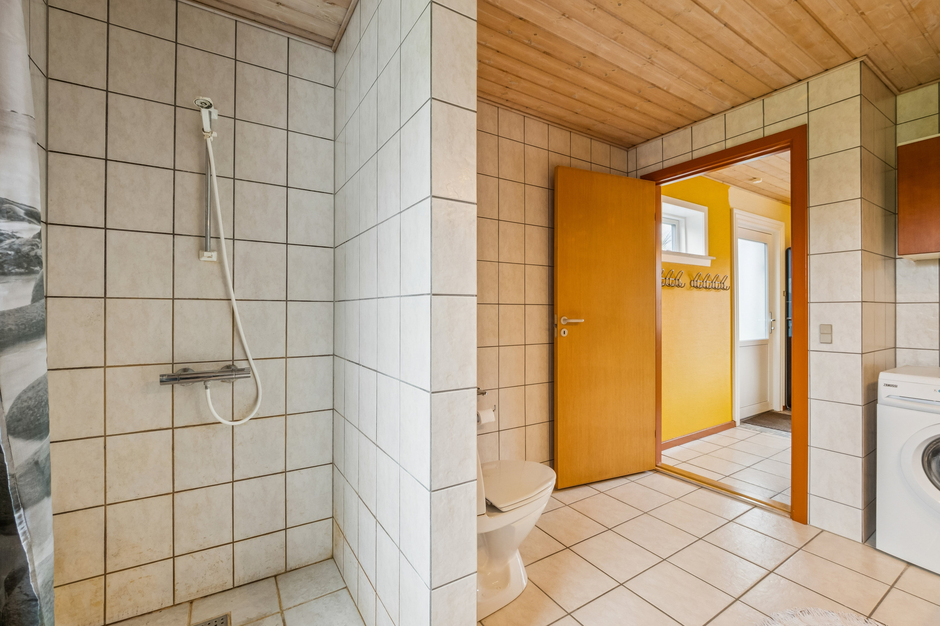 Fremhævet badeværelse billede i fuldskærmstilstand. Billede af Strandgaden 13, Alsted, 7900 Nykøbing M