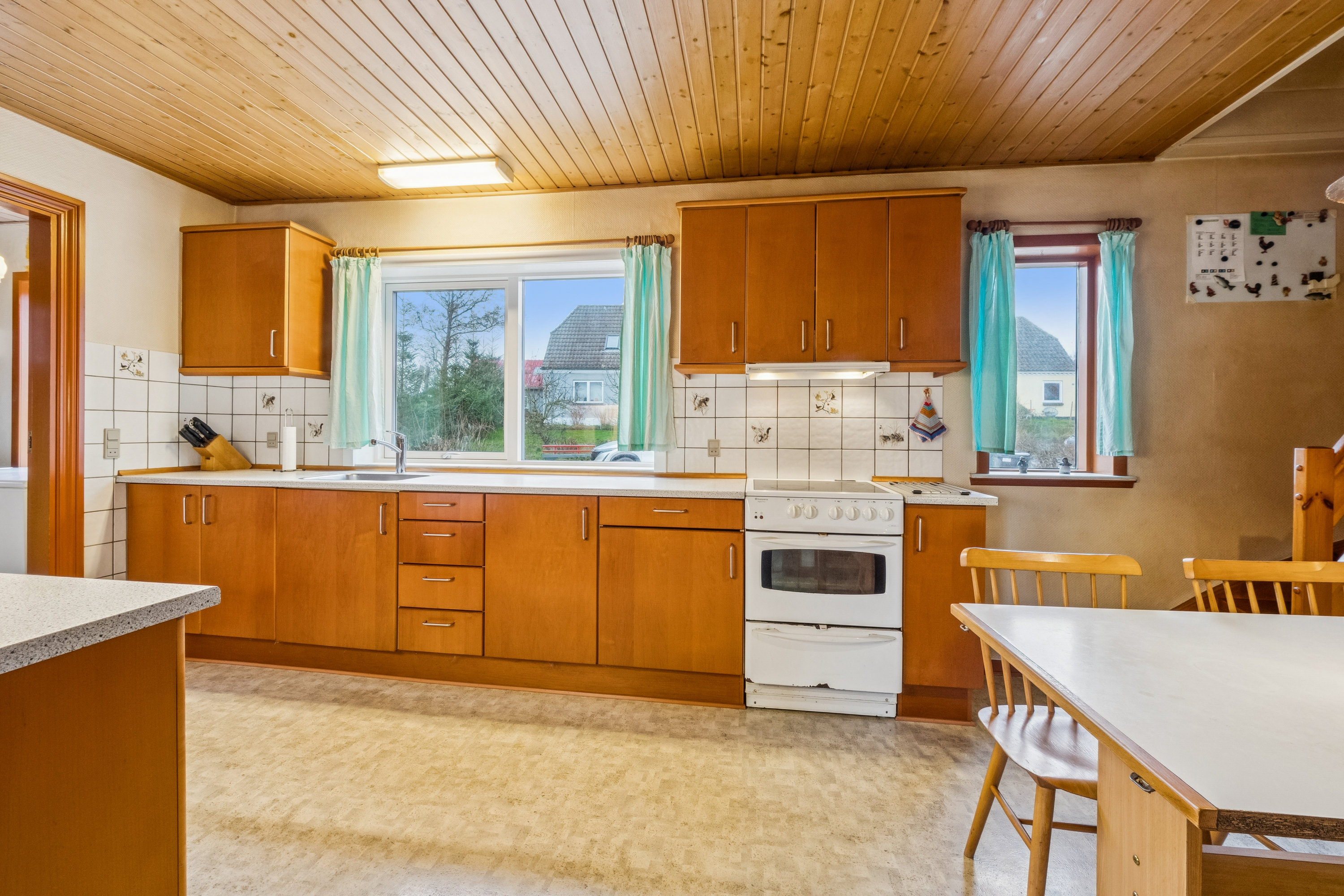 Fremhævet køkken billede i fuldskærmstilstand. Billede af Strandgaden 13, Alsted, 7900 Nykøbing M