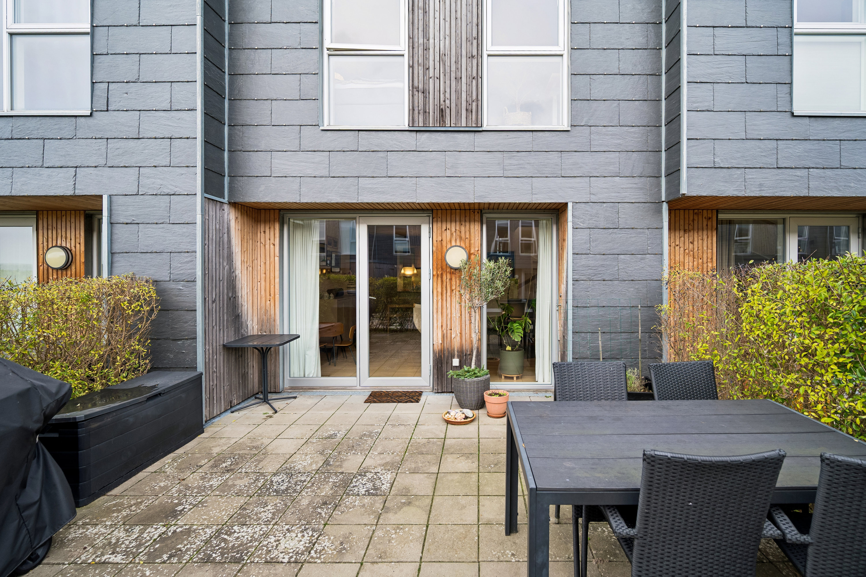 Fremhævet terrasse billede i fuldskærmstilstand. Billede af Egå Engvej 88, 8250 Egå