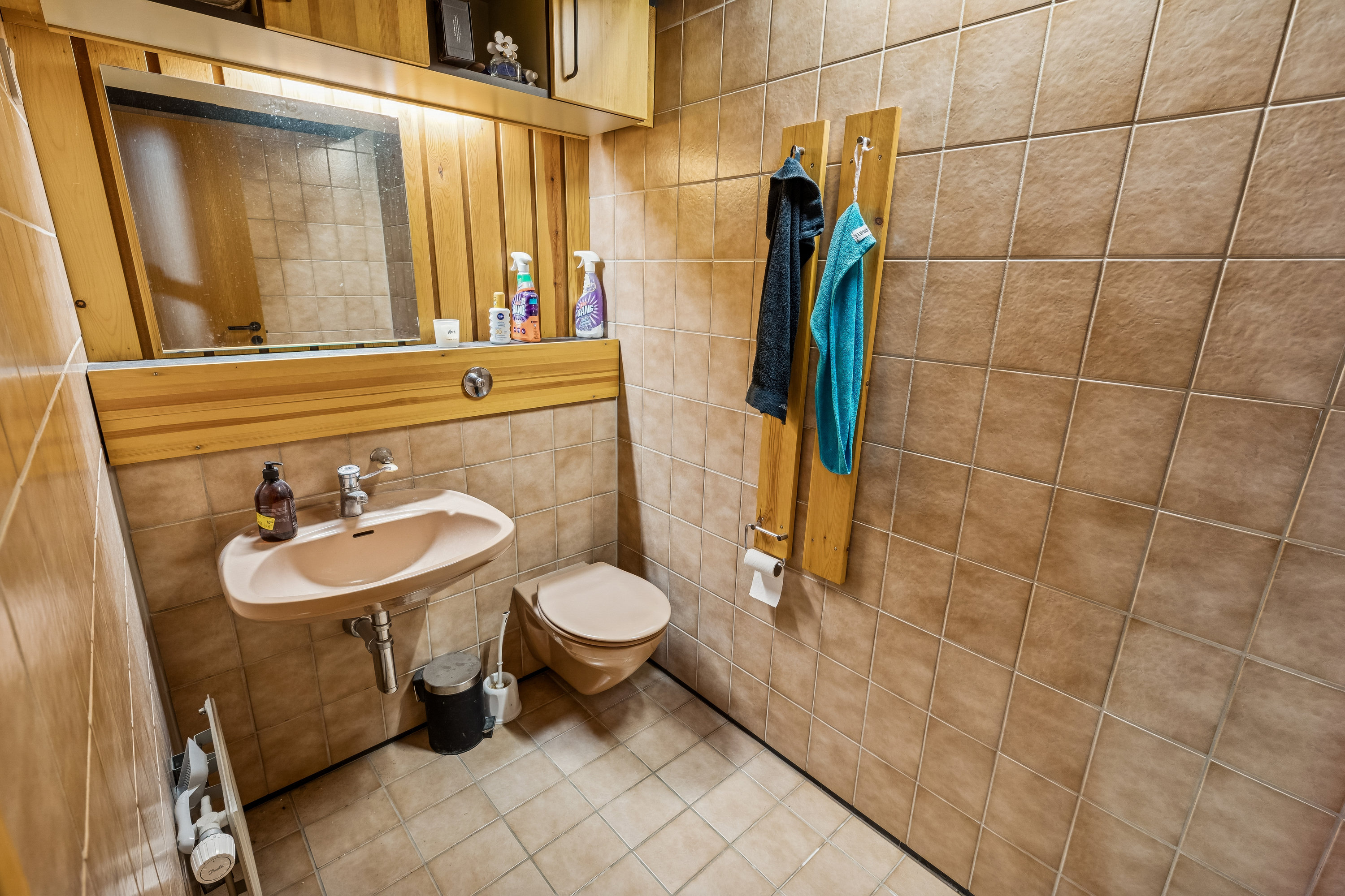 Fremhævet badeværelse billede i fuldskærmstilstand. Billede af Akacievej 26, Fløng, 2640 Hedehusene