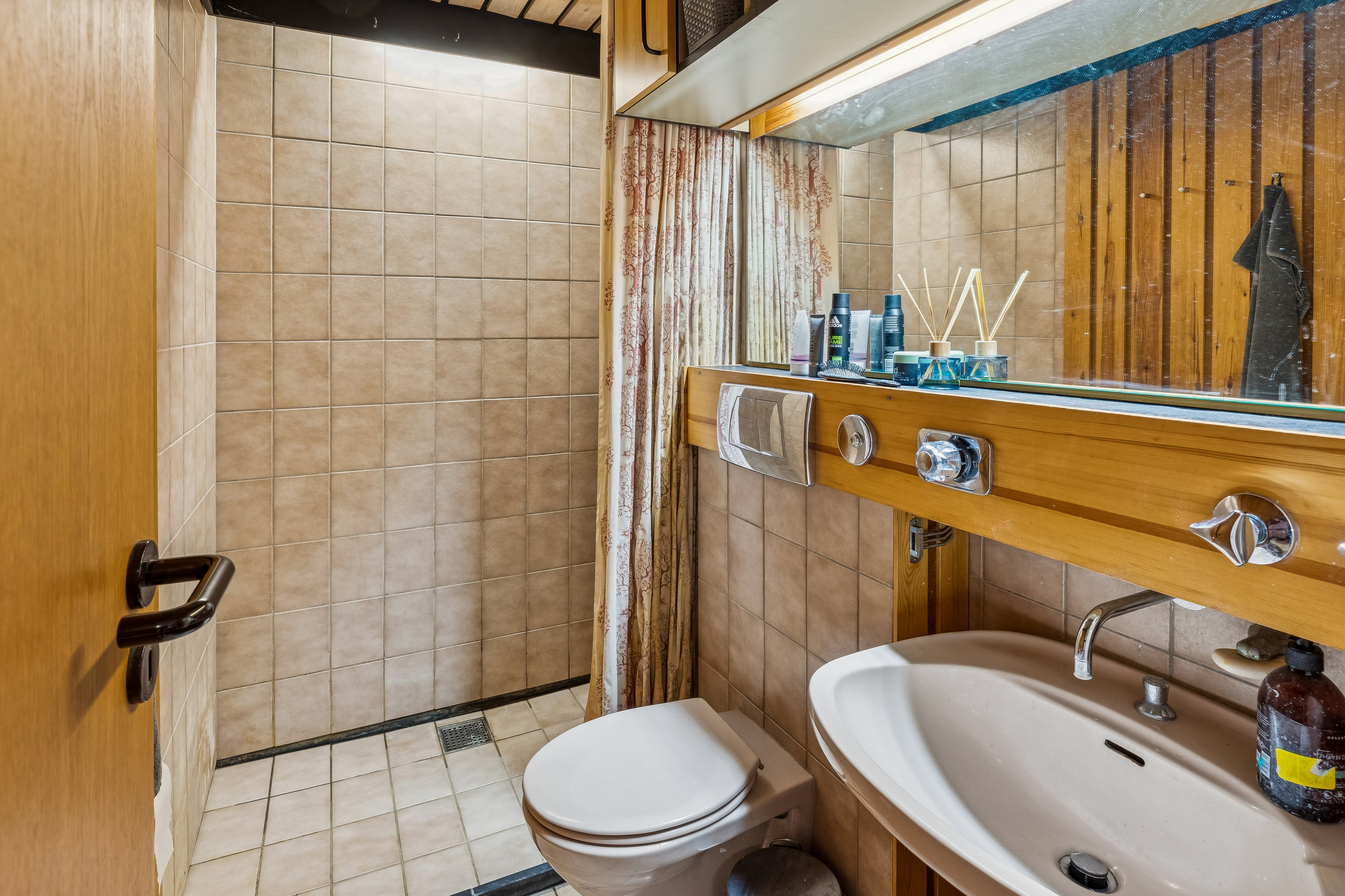 Fremhævet badeværelse billede i fuldskærmstilstand. Billede af Akacievej 26, Fløng, 2640 Hedehusene