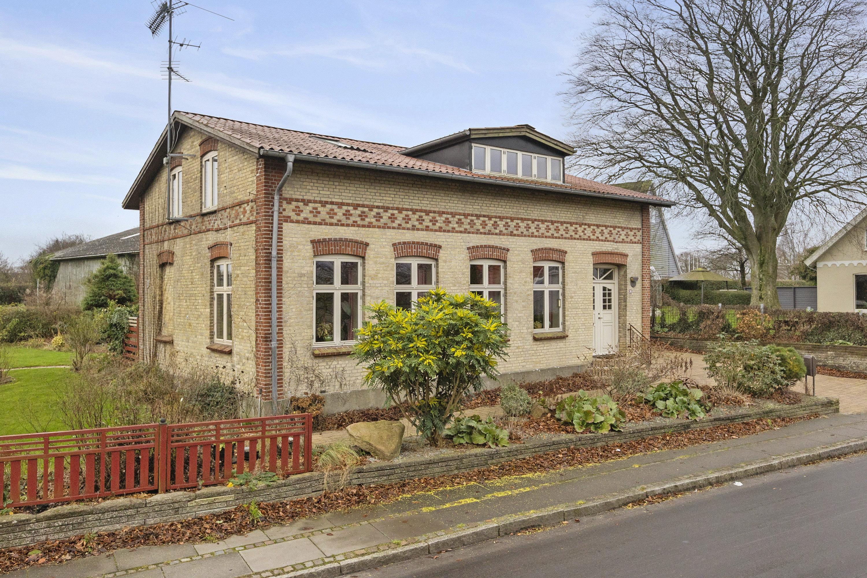 Fremhævet ejendommen billede i fuldskærmstilstand. Billede af Løjt Nørregade 26, Løjt Kirkeby, 6200 Aabenraa