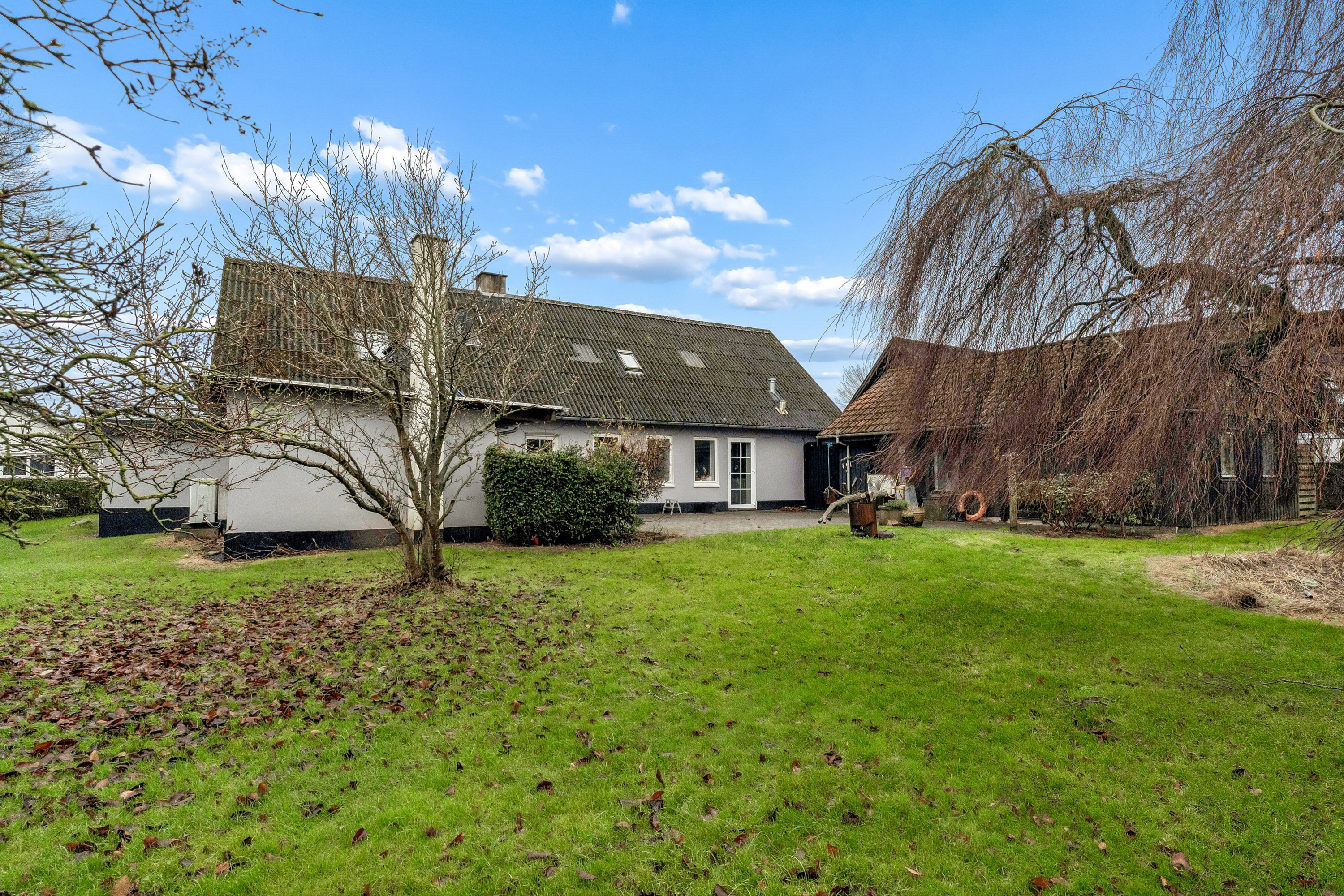 Fremhævet set fra haven billede i fuldskærmstilstand. Billede af Skagen Landevej 221, Bjergby, 9800 Hjørring