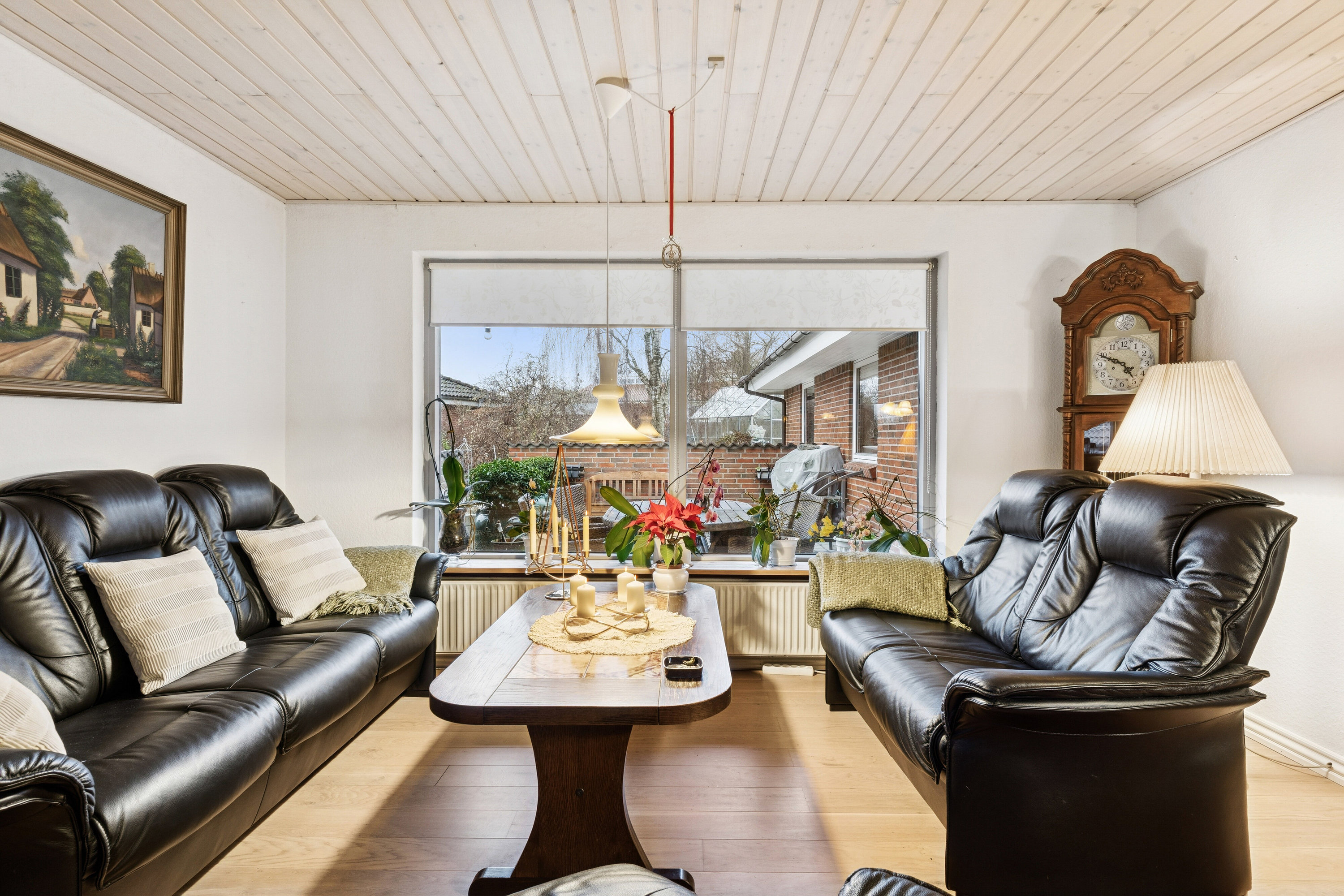 Fremhævet stue billede i fuldskærmstilstand. Billede af Ulstedboparken 46, 9870 Sindal