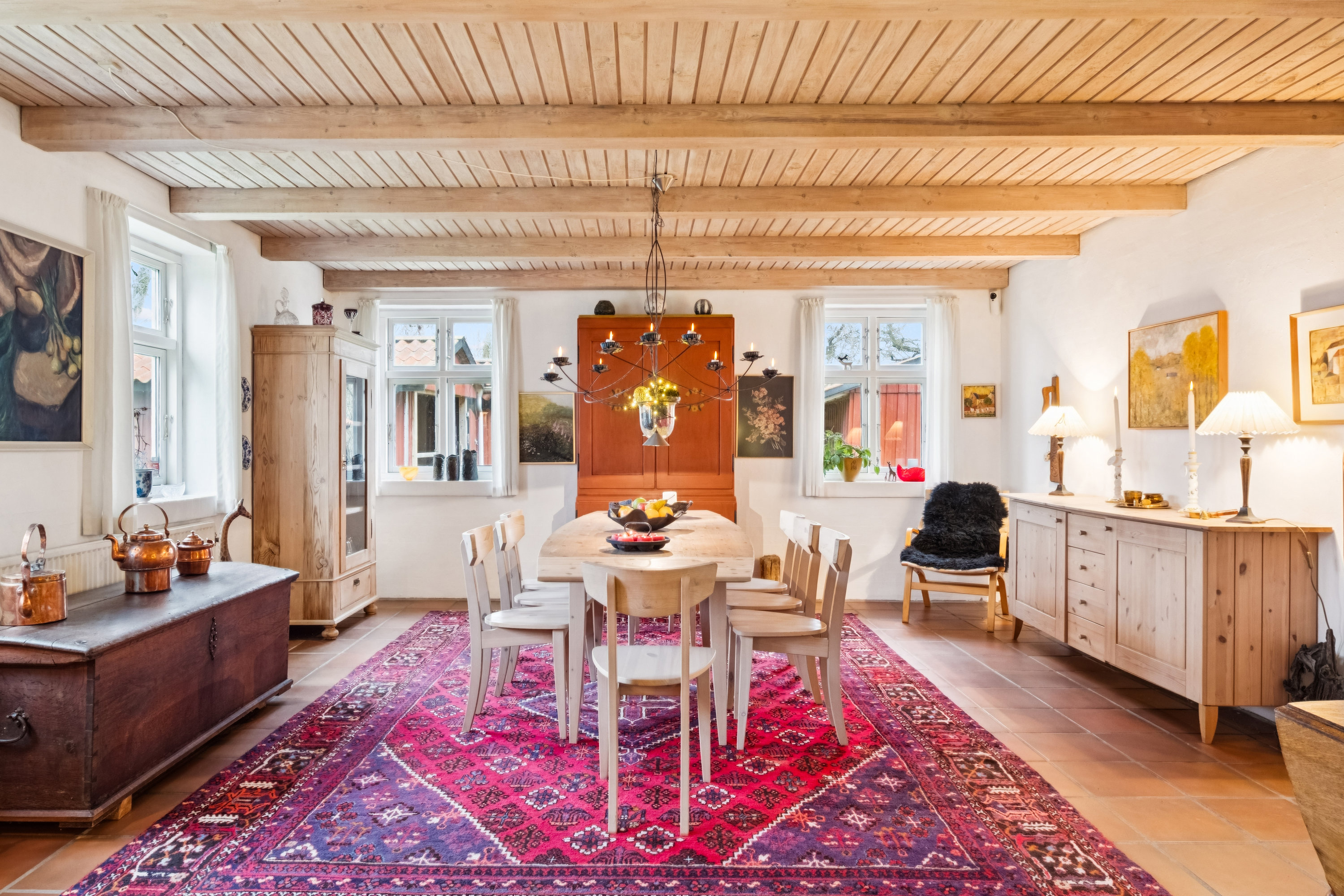 Fremhævet stue billede i fuldskærmstilstand. Billede af Troldkærvej 30, 9240 Nibe