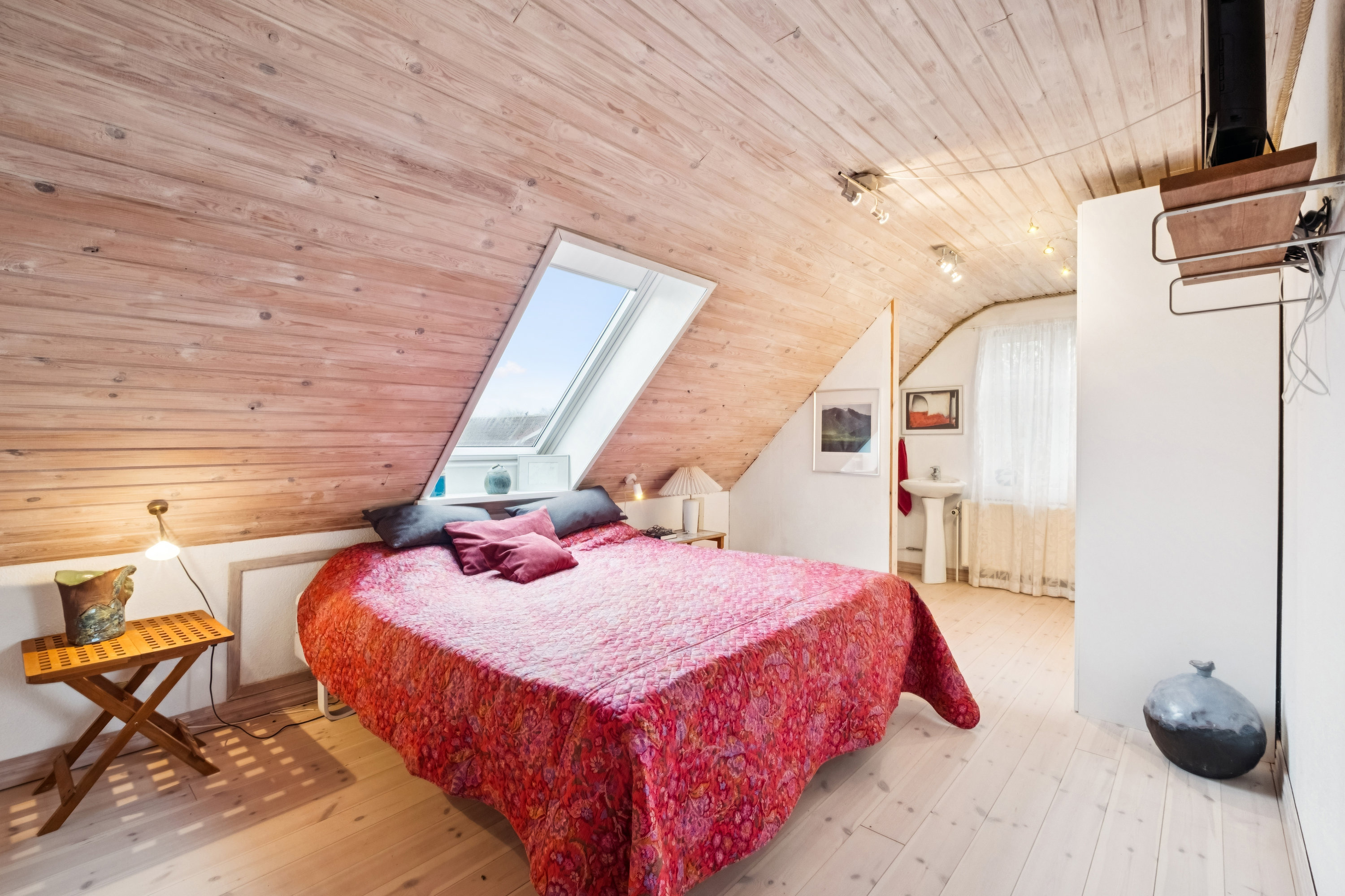 Fremhævet værelse billede i fuldskærmstilstand. Billede af Troldkærvej 30, 9240 Nibe