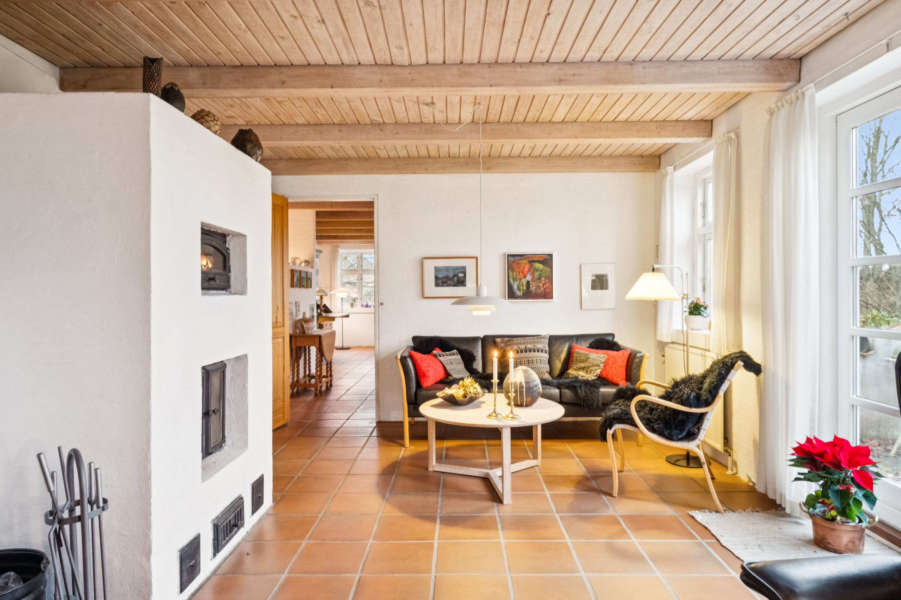 Fremhævet stue billede i fuldskærmstilstand. Billede af Troldkærvej 30, 9240 Nibe