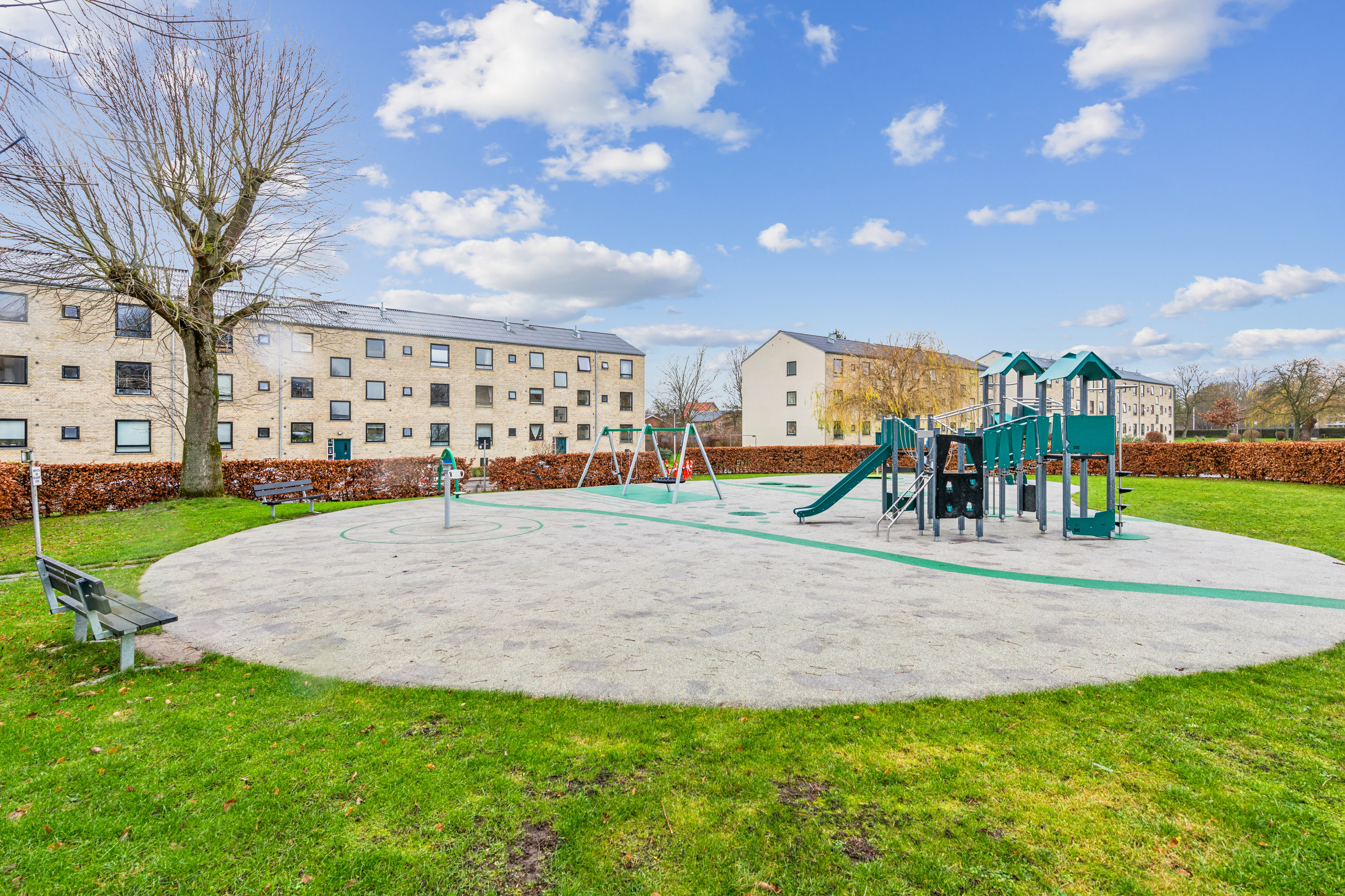 Fremhævet omgivelser billede i fuldskærmstilstand. Billede af Åfløjen 46, st.. th., 2700 Brønshøj