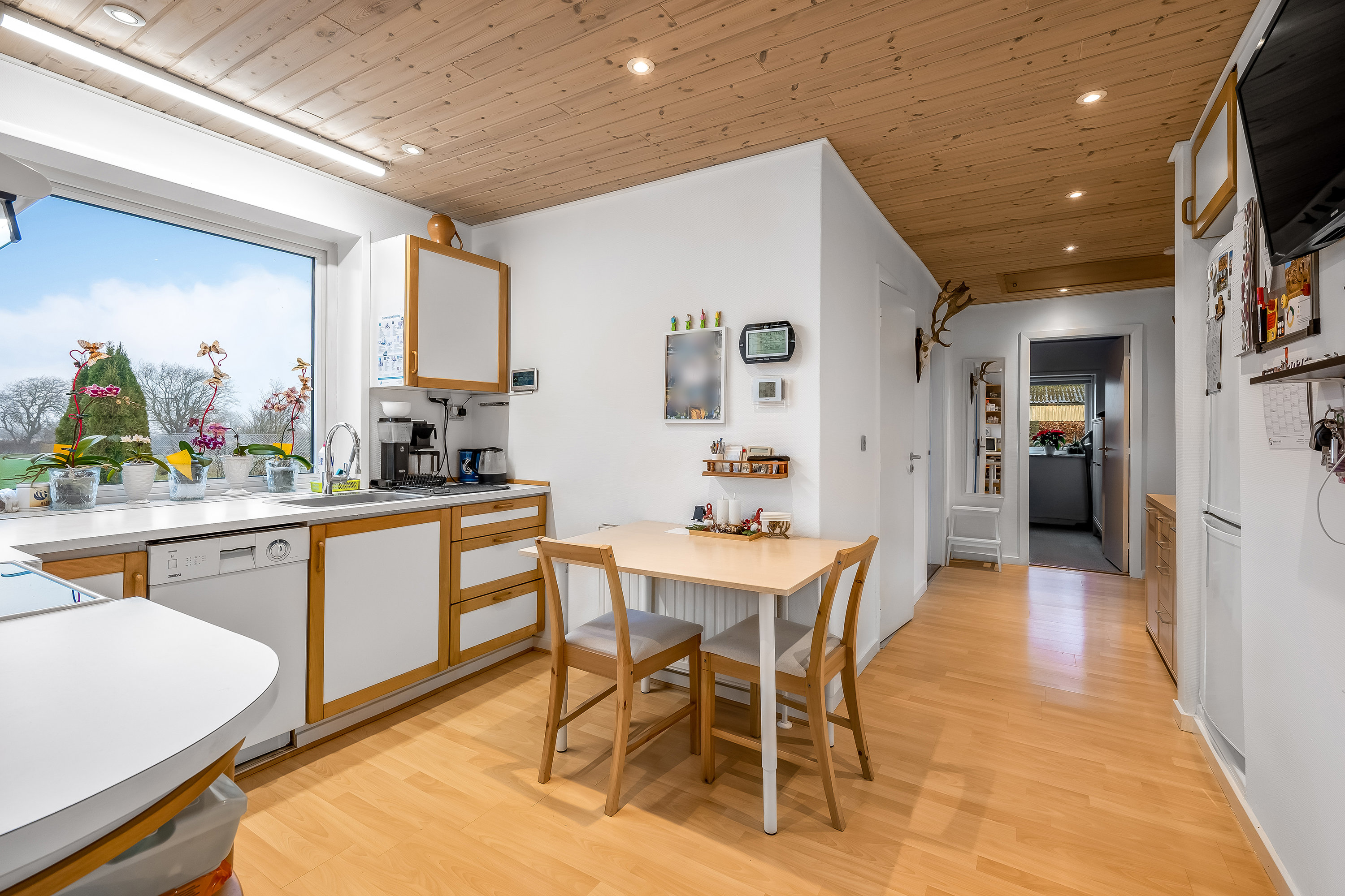 Fremhævet køkken billede i fuldskærmstilstand. Billede af Engvej 4, Abild, 6270 Tønder