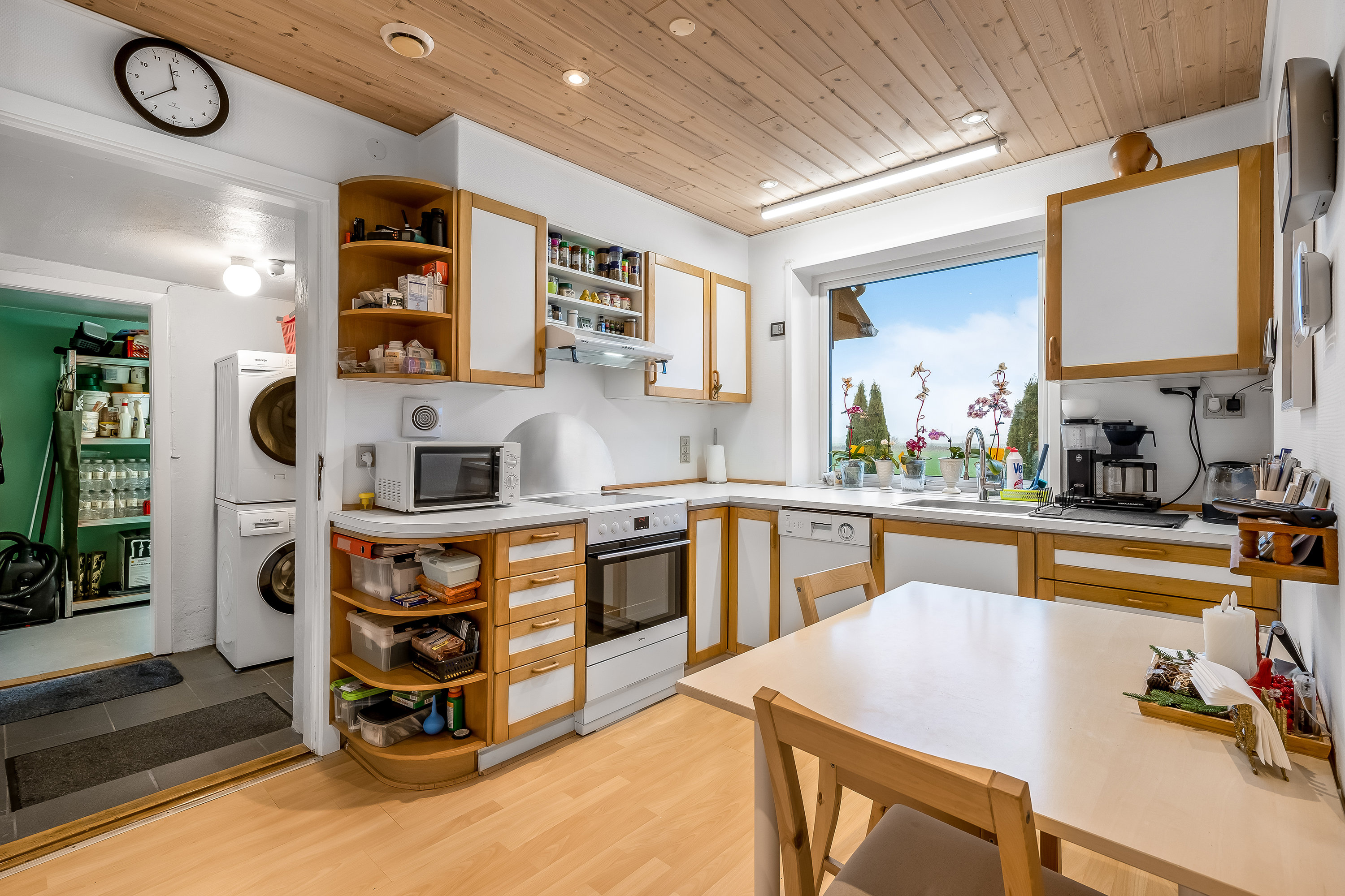 Fremhævet køkken billede i fuldskærmstilstand. Billede af Engvej 4, Abild, 6270 Tønder