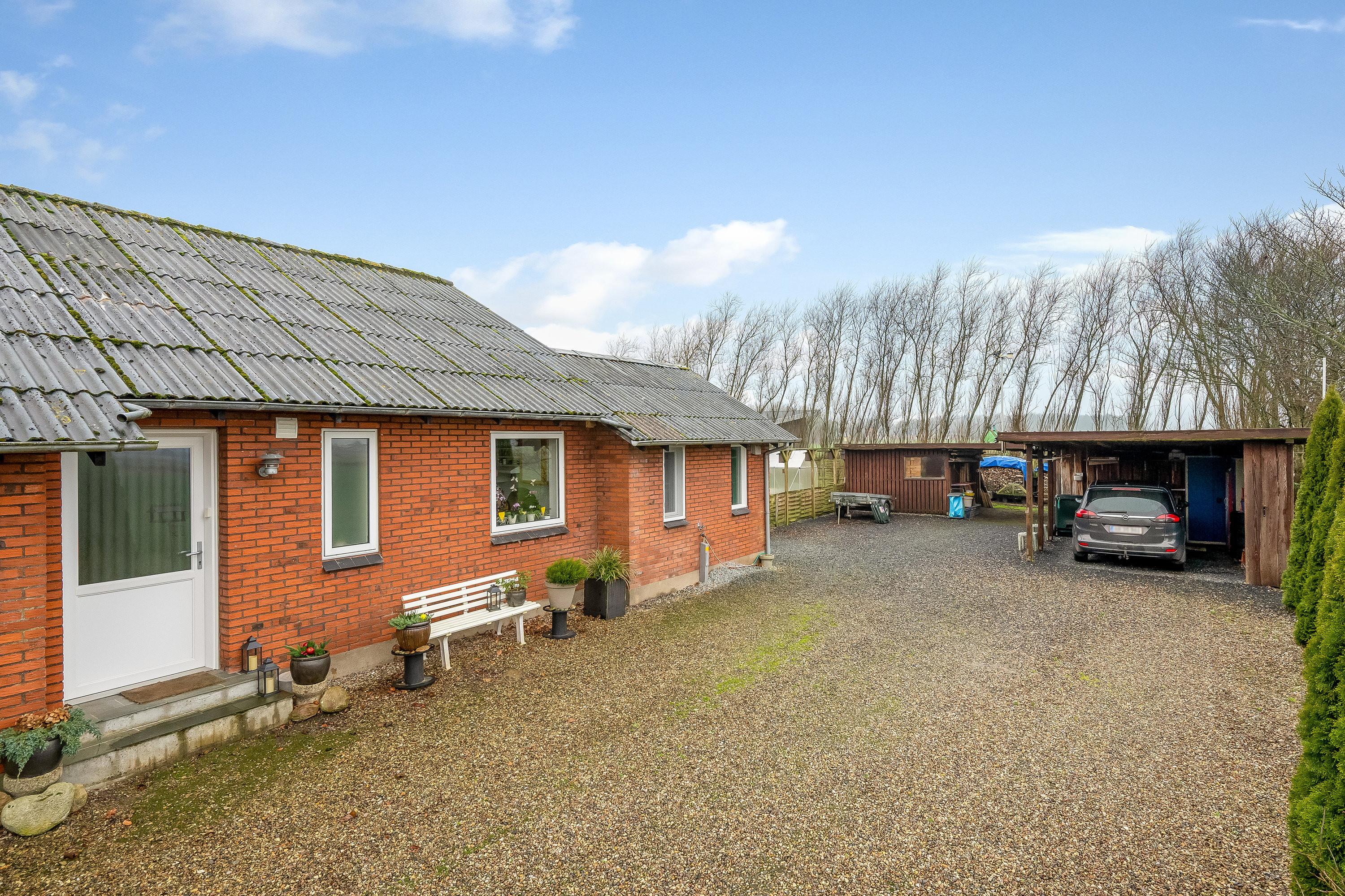 Fremhævet facade billede i fuldskærmstilstand. Billede af Engvej 4, Abild, 6270 Tønder