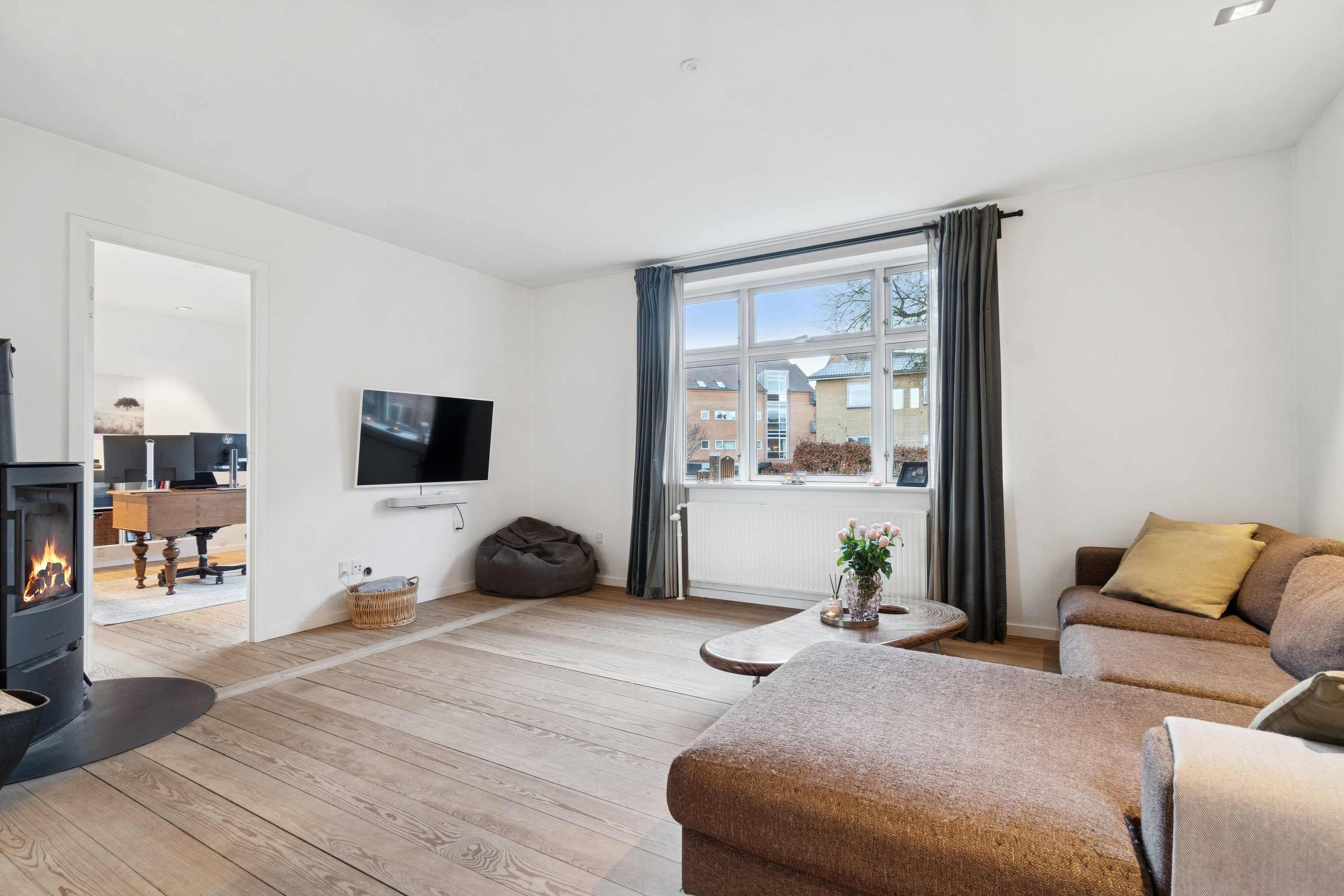 Fremhævet stue billede i fuldskærmstilstand. Billede af Mølledamsgade 11, 8600 Silkeborg