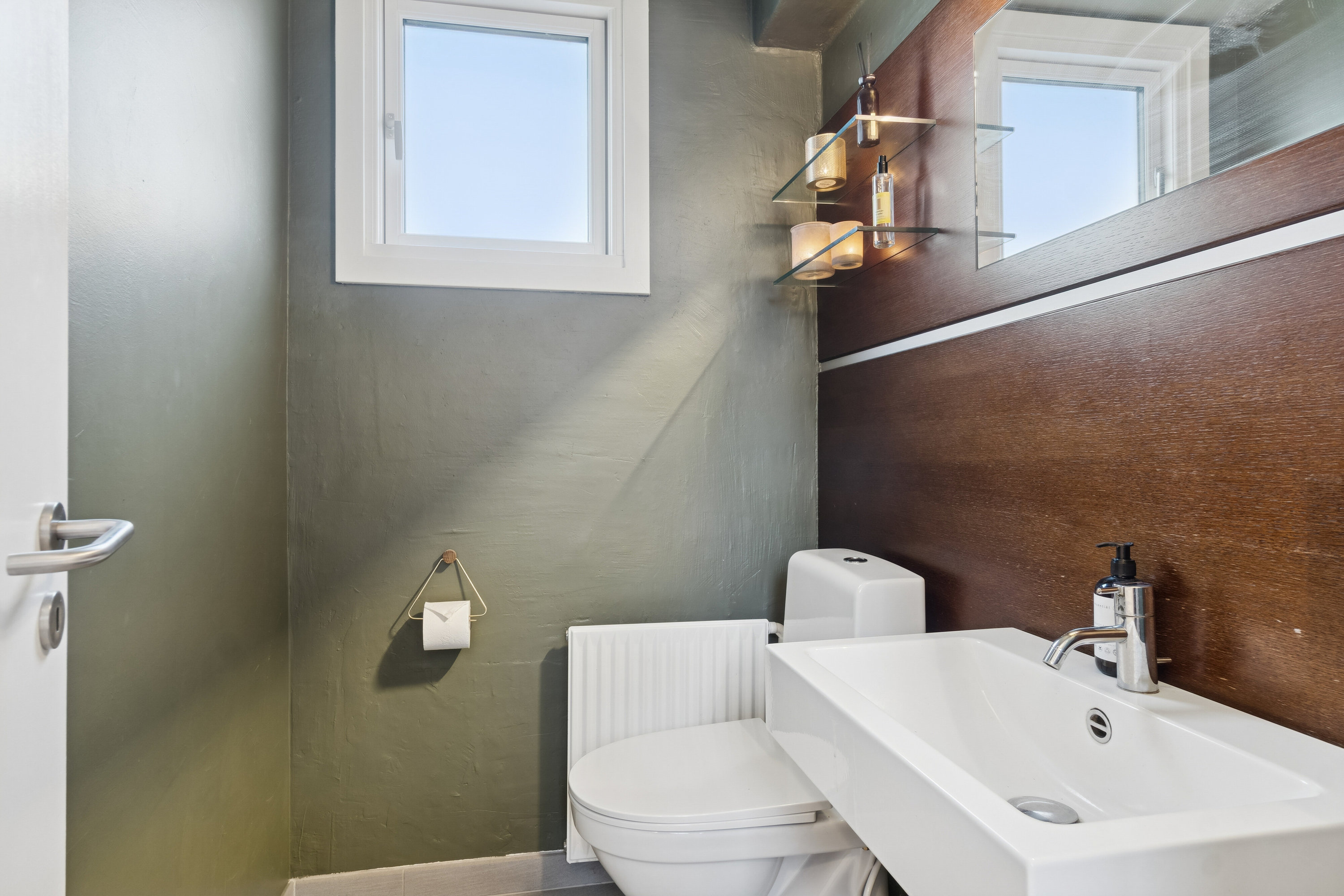 Fremhævet badeværelse billede i fuldskærmstilstand. Billede af Mølledamsgade 11, 8600 Silkeborg