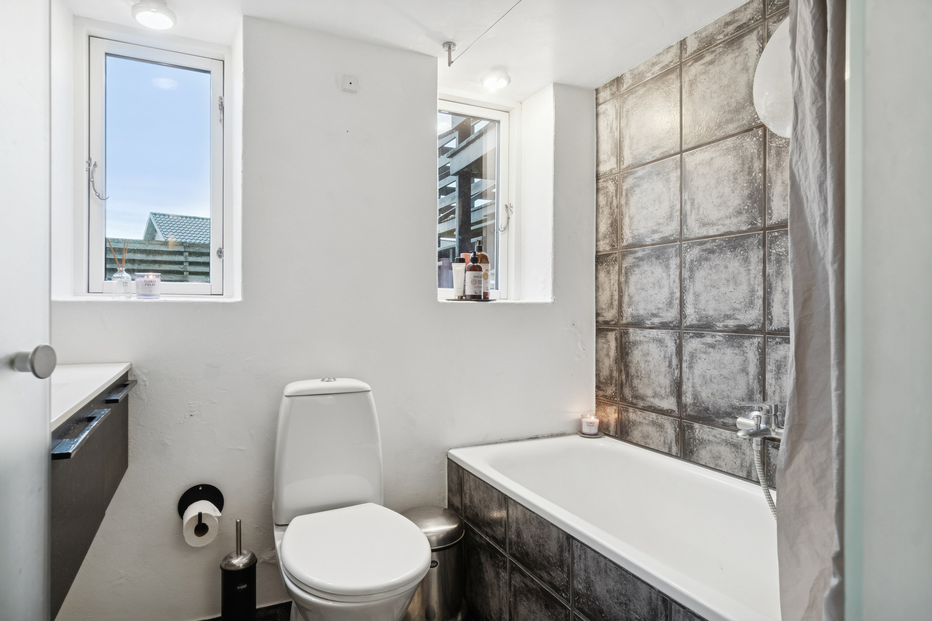 Fremhævet badeværelse billede i fuldskærmstilstand. Billede af Mølledamsgade 11, 8600 Silkeborg