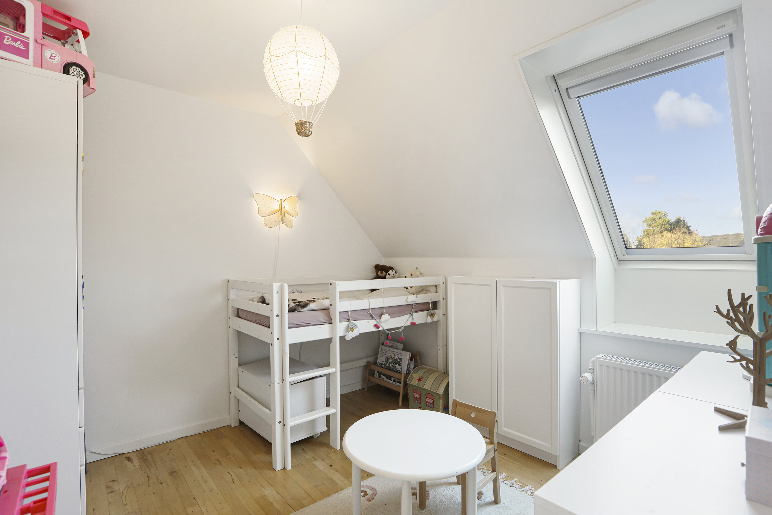 Fremhævet værelse billede i fuldskærmstilstand. Billede af Bøgesvinget 75, 2740 Skovlunde