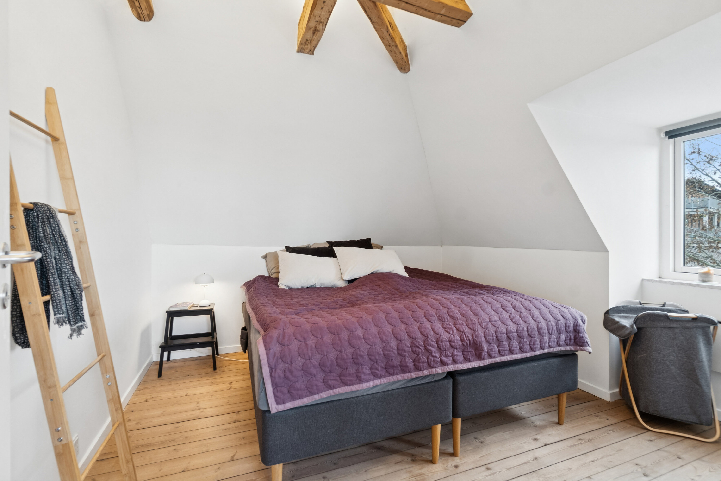 Fremhævet soveværelse billede i fuldskærmstilstand. Billede af Mølledamsgade 11, 8600 Silkeborg