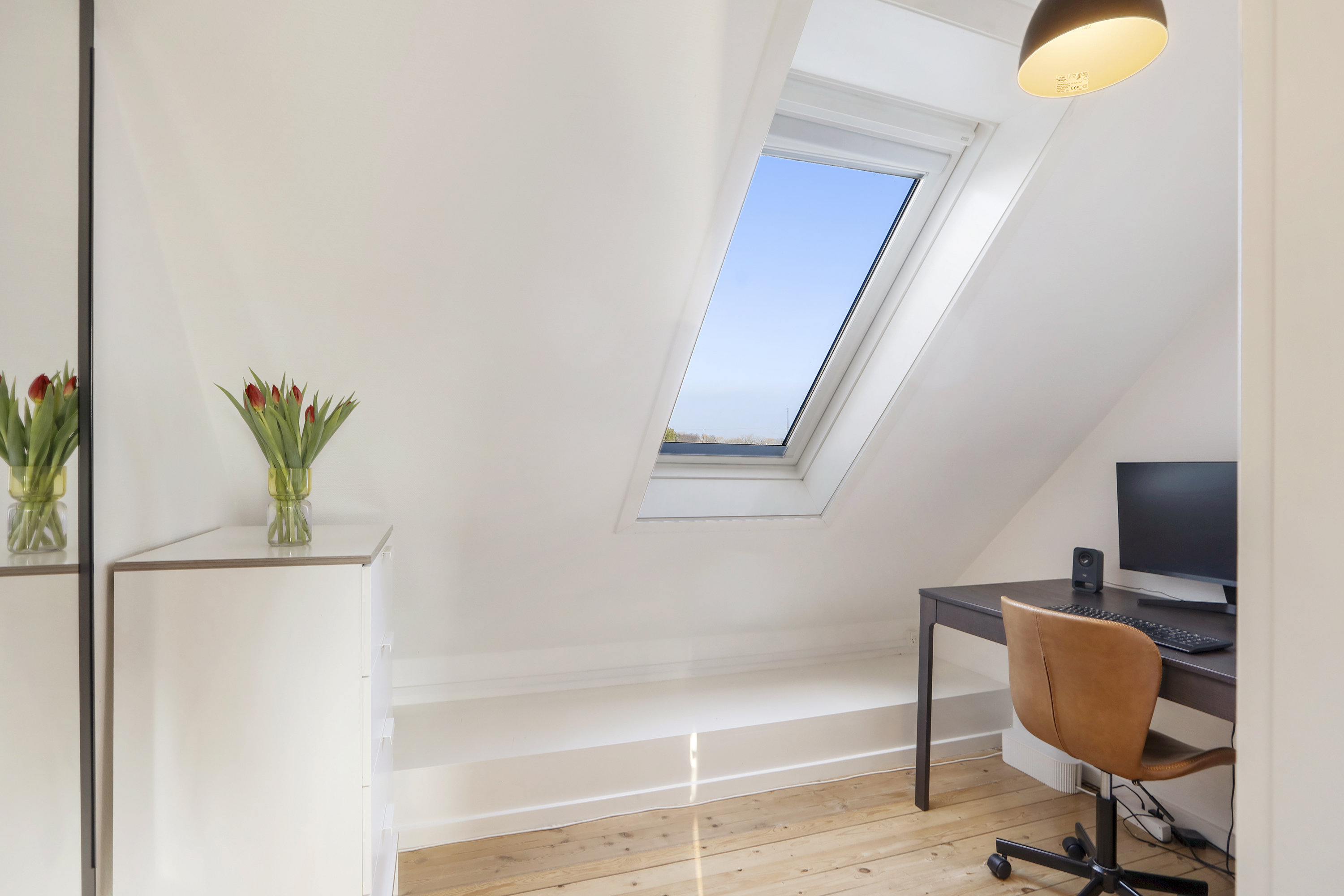 Fremhævet værelse billede i fuldskærmstilstand. Billede af Bøgesvinget 75, 2740 Skovlunde