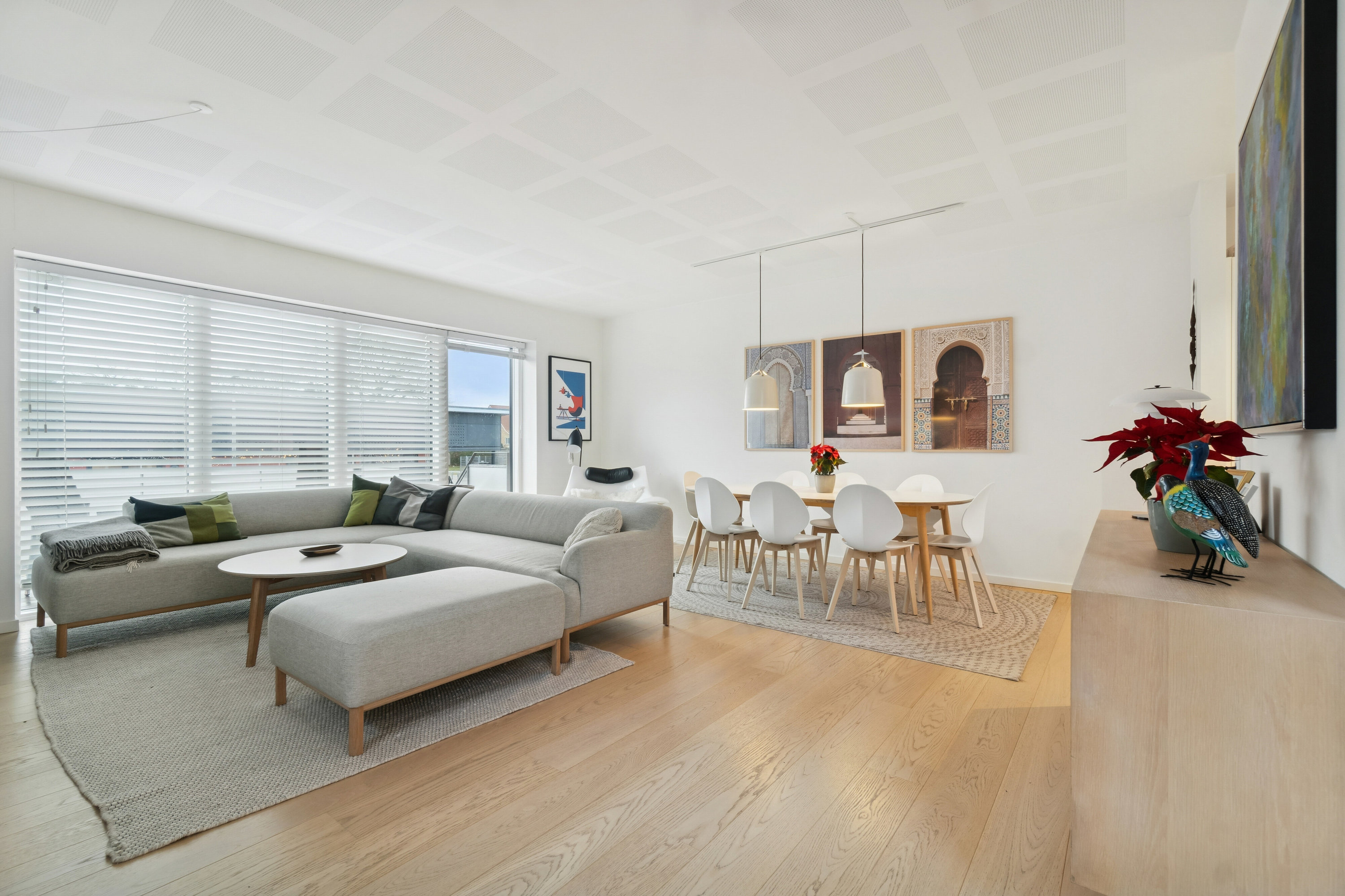 Fremhævet stue billede i fuldskærmstilstand. Billede af Thors Have 6, 8600 Silkeborg