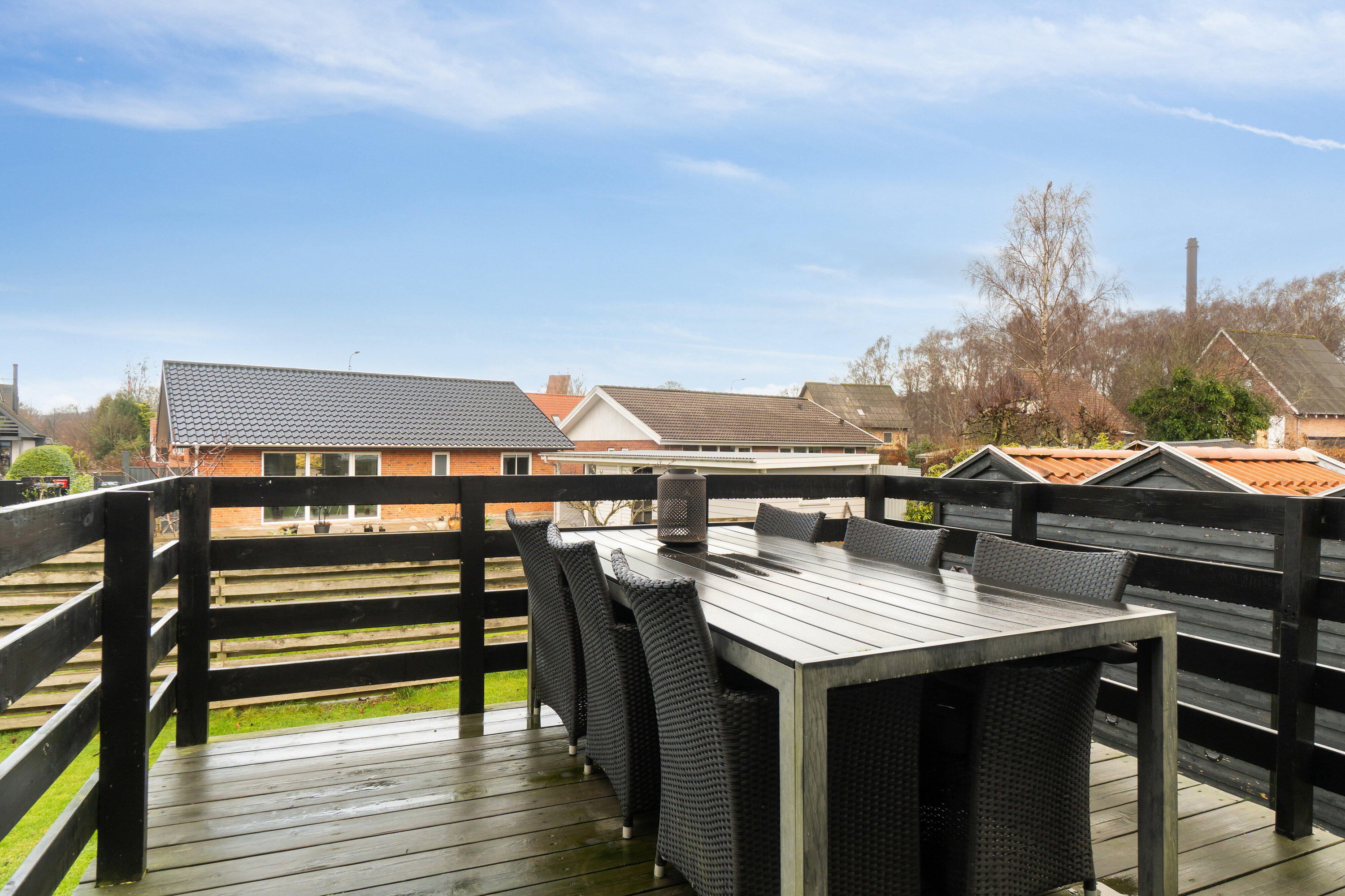 Fremhævet terrasse billede i fuldskærmstilstand. Billede af Mølledamsgade 11, 8600 Silkeborg