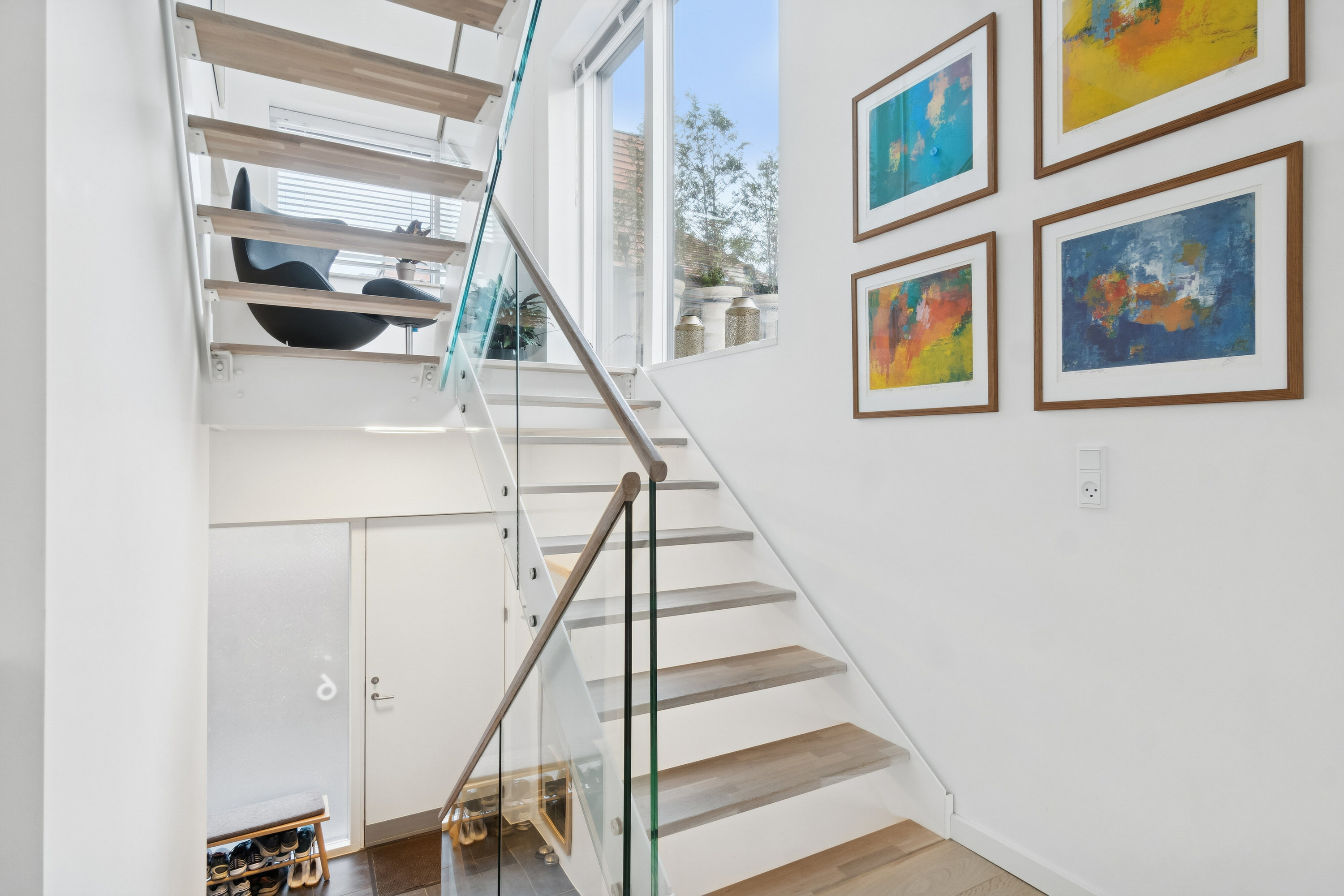 Fremhævet trappe billede i fuldskærmstilstand. Billede af Thors Have 6, 8600 Silkeborg