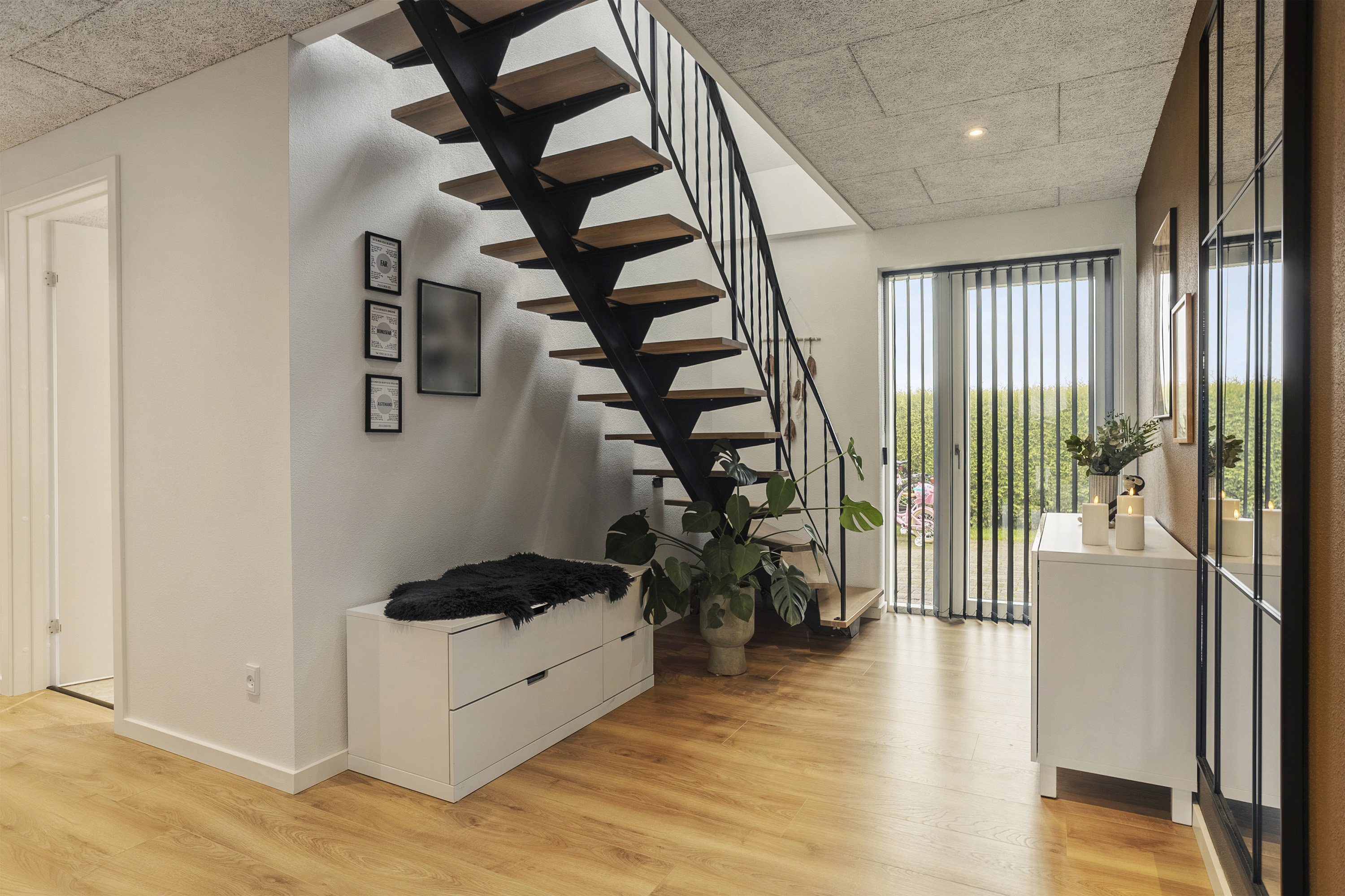 Fremhævet entré billede i fuldskærmstilstand. Billede af Ellestrup 22, 6600 Vejen