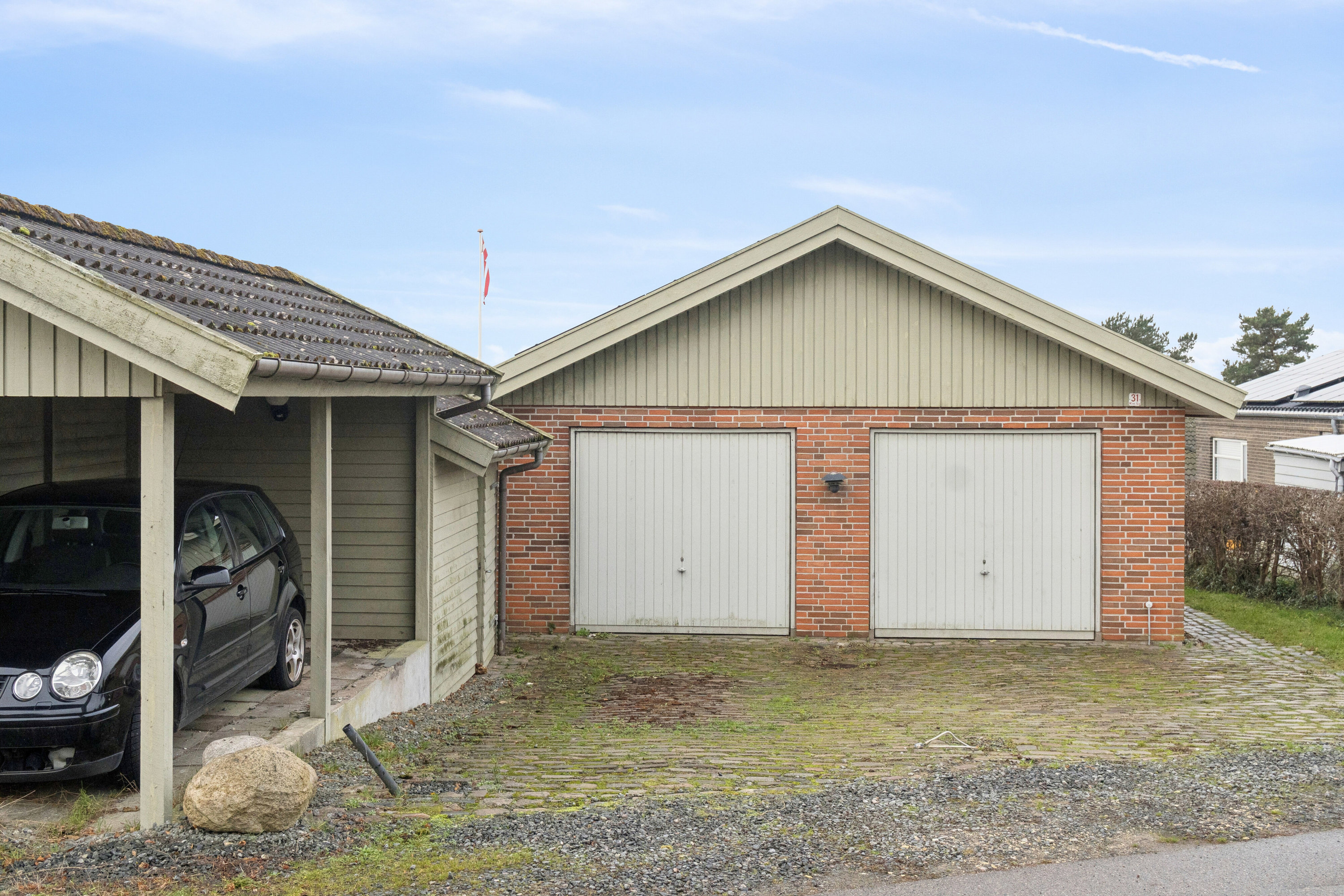 Fremhævet set fra haven billede i fuldskærmstilstand. Billede af Hagenæs 31, 4040 Jyllinge