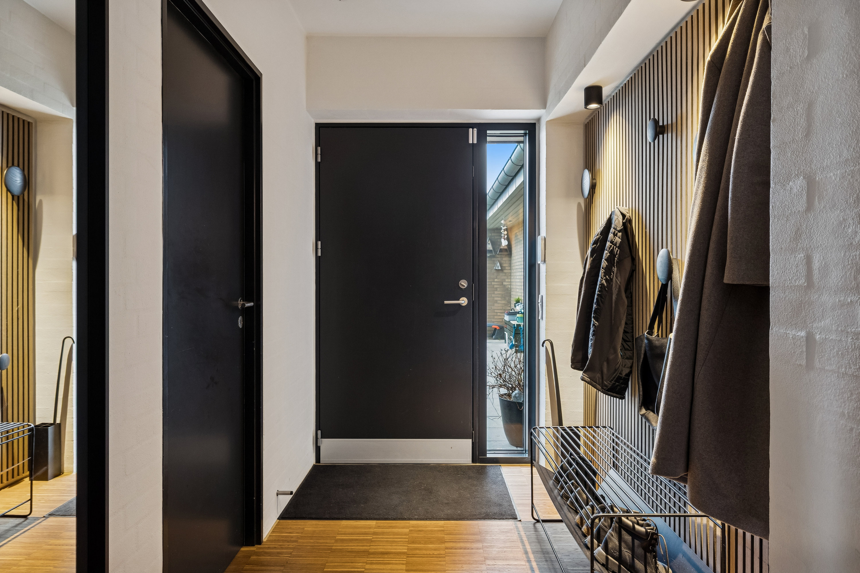 Miniaturebillede 2: entré. Billede af Agerhønebakken 30, 8660 Skanderborg