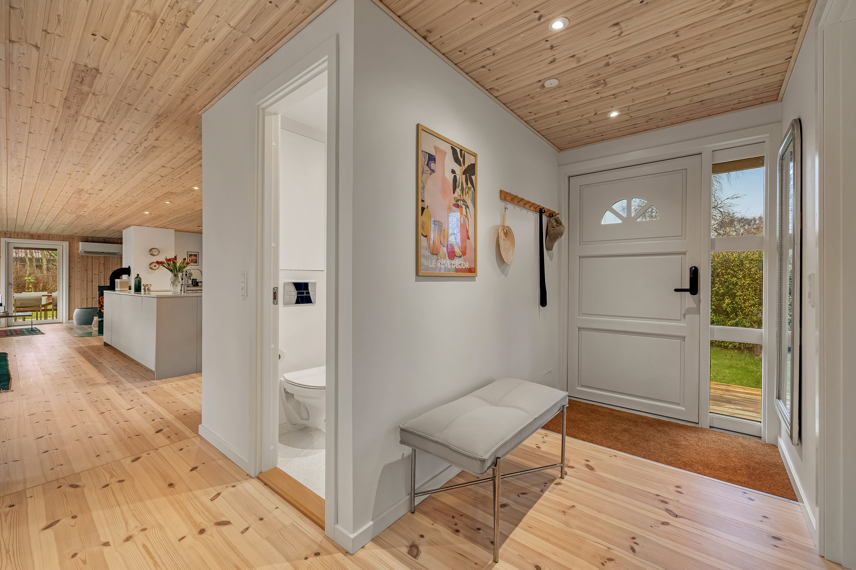 Fremhævet entré billede i fuldskærmstilstand. Billede af Fyllasvej 7, 3210 Vejby