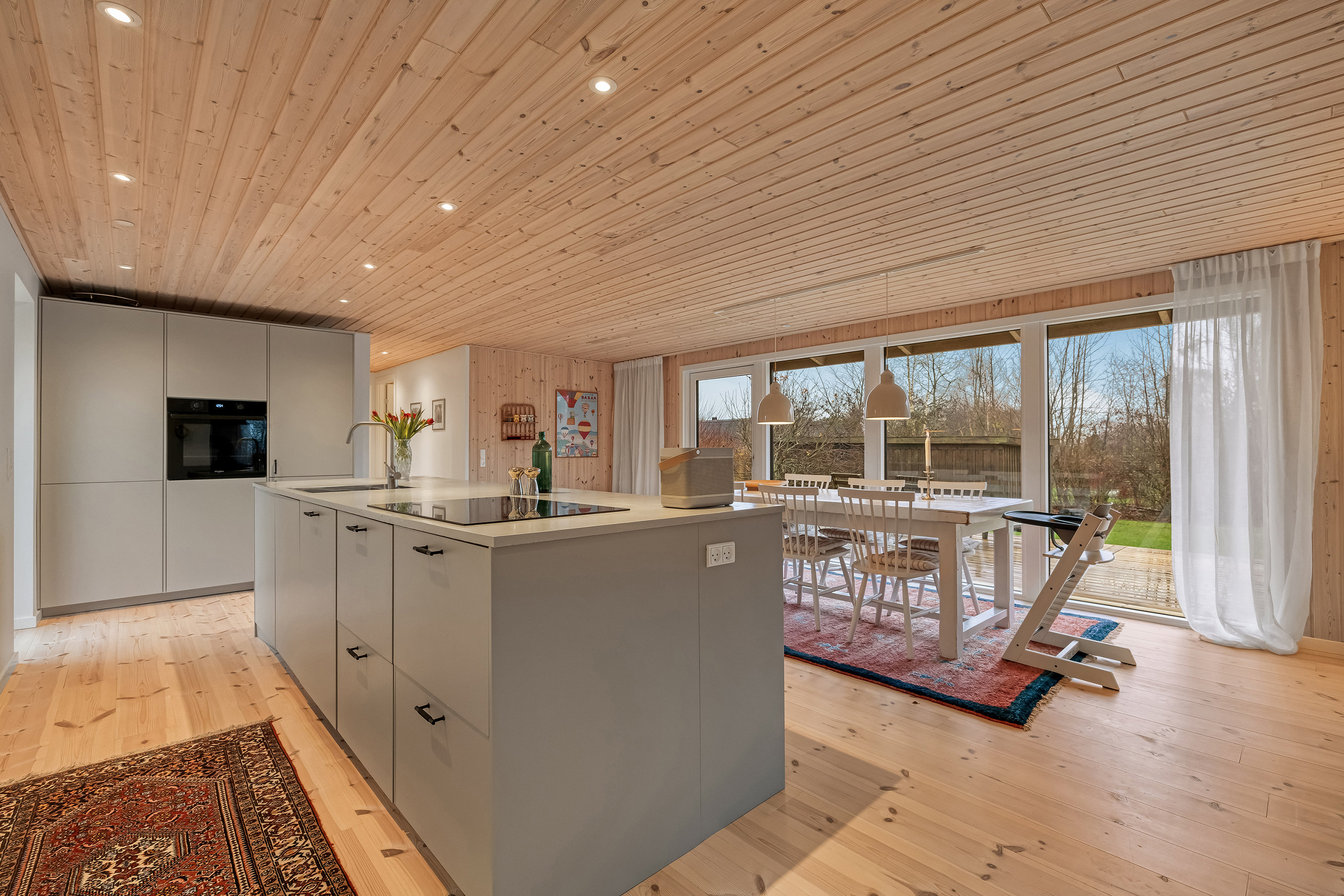 Fremhævet køkken alrum billede i fuldskærmstilstand. Billede af Fyllasvej 7, 3210 Vejby